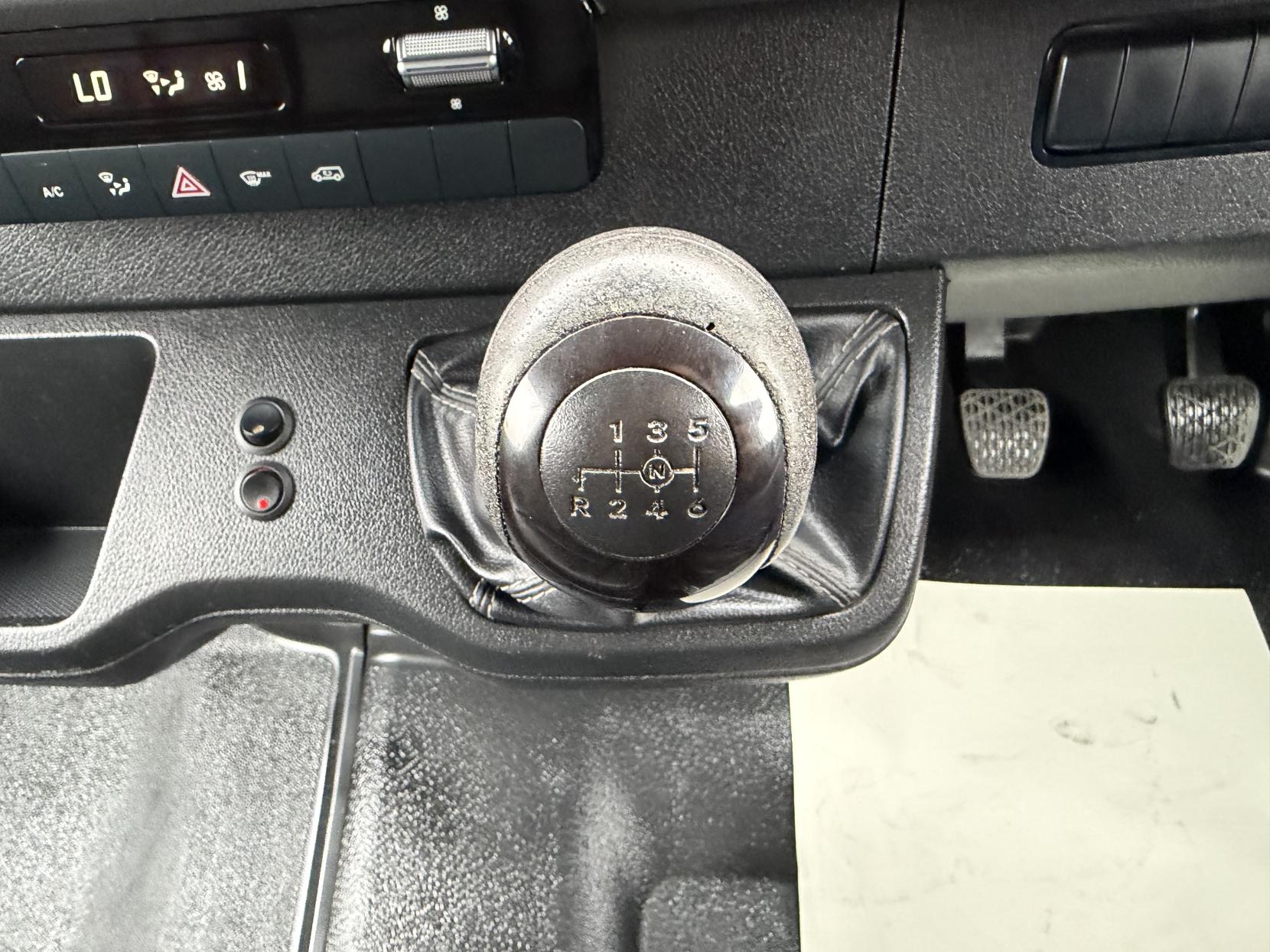 2021 Mercedes-Benz Sprinter 2.1 316 CDI Progressive Panel Van 5dr Diesel Manual RWD L2 H2 Euro 6 (s/s) (163 ps) - Thumbnail 27