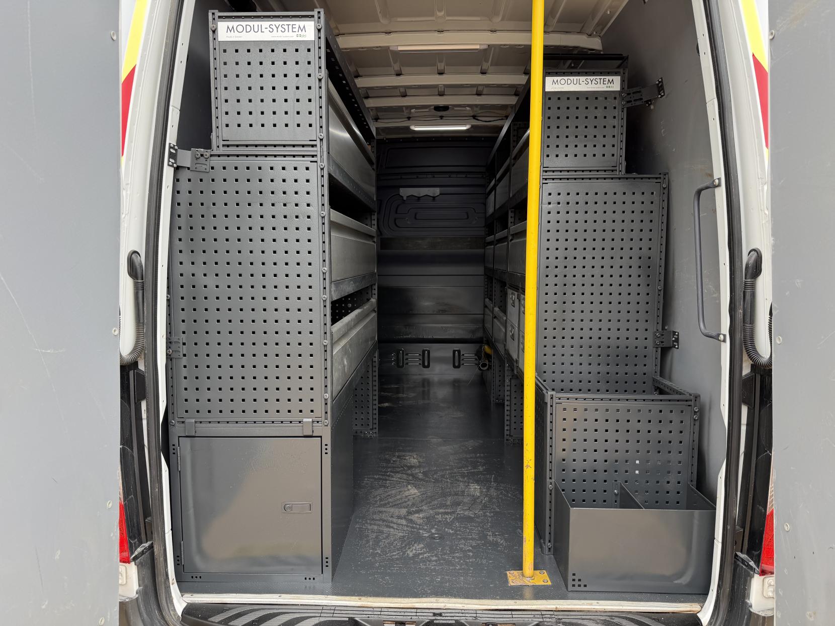 2021 Mercedes-Benz Sprinter 2.1 316 CDI Progressive Panel Van 5dr Diesel Manual RWD L2 H2 Euro 6 (s/s) (163 ps) - Thumbnail 45
