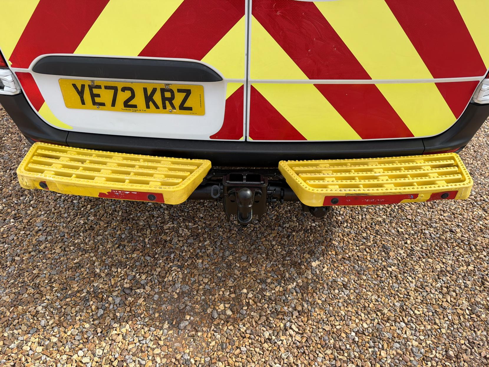 2022 Mercedes-Benz Sprinter 2.0 317 CDI Progressive Panel Van 5dr Diesel Manual RWD L2 H2 Euro 6 (s/s) (170 ps) - Thumbnail 46
