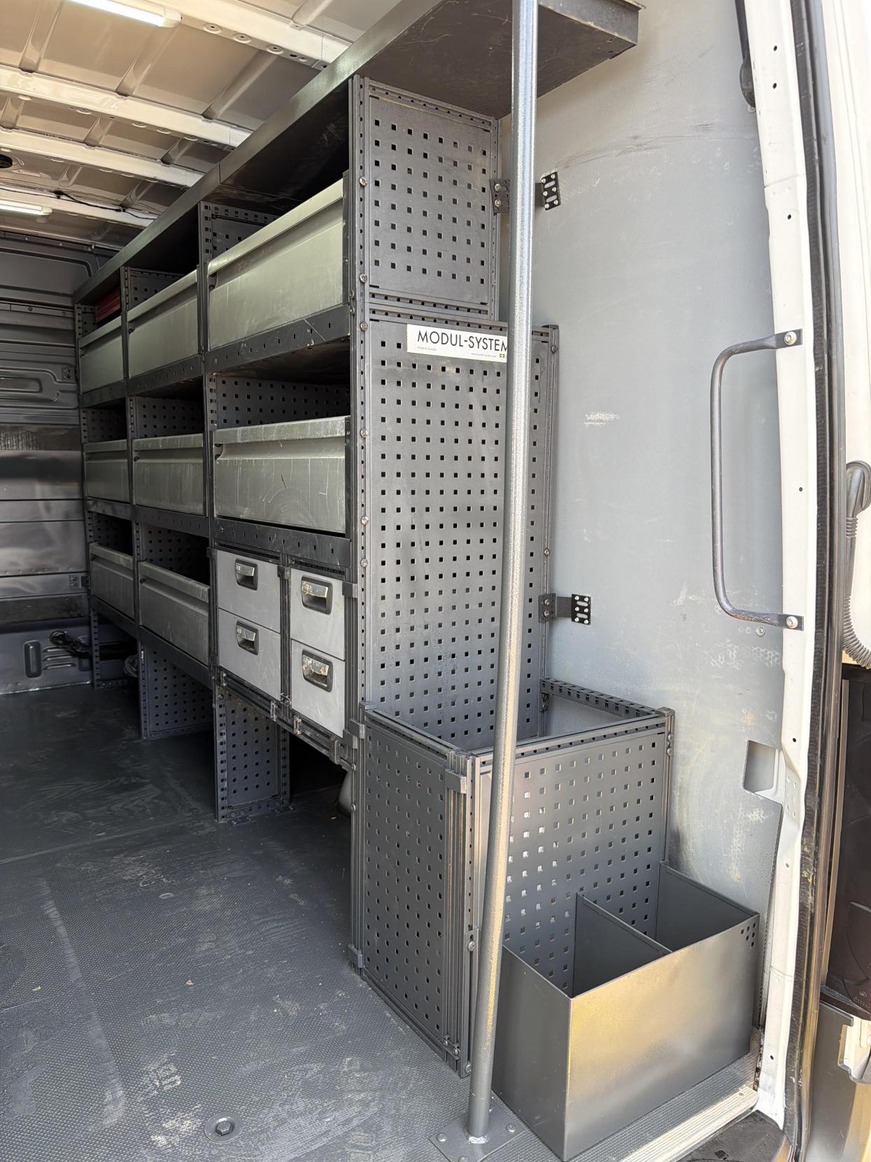 2022 Mercedes-Benz Sprinter 2.0 317 CDI Progressive Panel Van 5dr Diesel Manual RWD L2 H2 Euro 6 (s/s) (170 ps) - Thumbnail 36