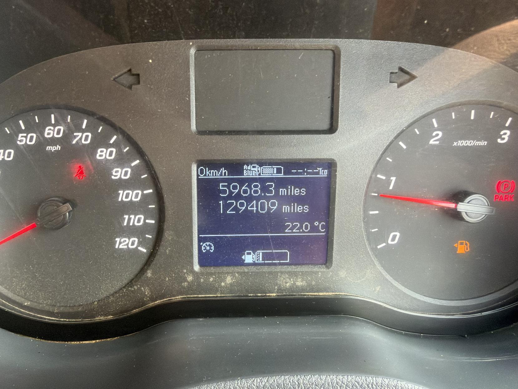2022 Mercedes-Benz Sprinter 2.0 317 CDI Progressive Panel Van 5dr Diesel Manual RWD L2 H2 Euro 6 (s/s) (170 ps) - Thumbnail 19