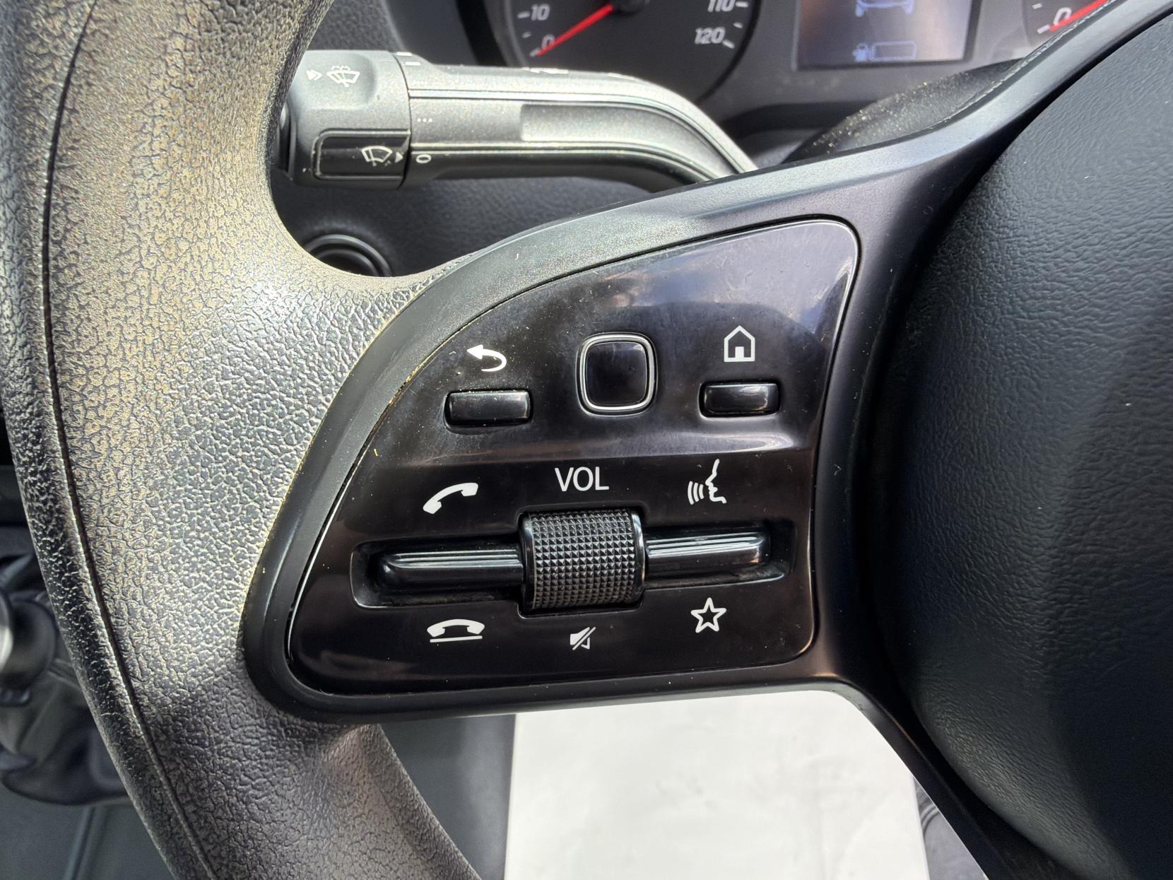 2022 Mercedes-Benz Sprinter 2.0 317 CDI Progressive Panel Van 5dr Diesel Manual RWD L2 H2 Euro 6 (s/s) (170 ps) - Thumbnail 18