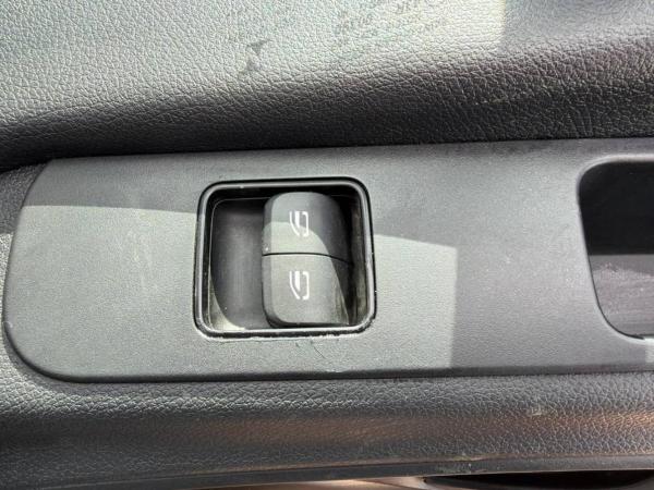 2022 Mercedes-Benz Sprinter 2.0 317 CDI Progressive Panel Van 5dr Diesel Manual RWD L2 H2 Euro 6 (s/s) (170 ps) - Thumbnail 25