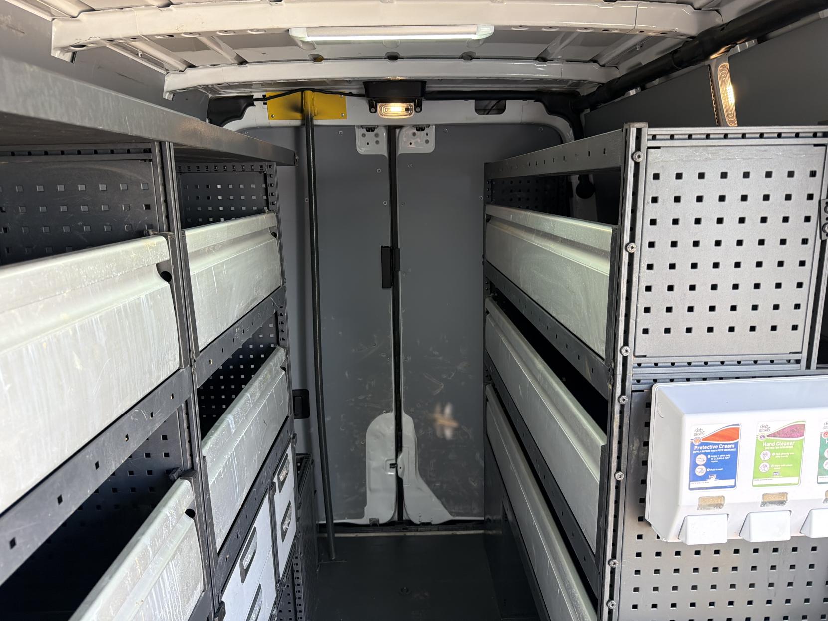 2022 Mercedes-Benz Sprinter 2.0 317 CDI Progressive Panel Van 5dr Diesel Manual RWD L2 H2 Euro 6 (s/s) (170 ps) - Thumbnail 33
