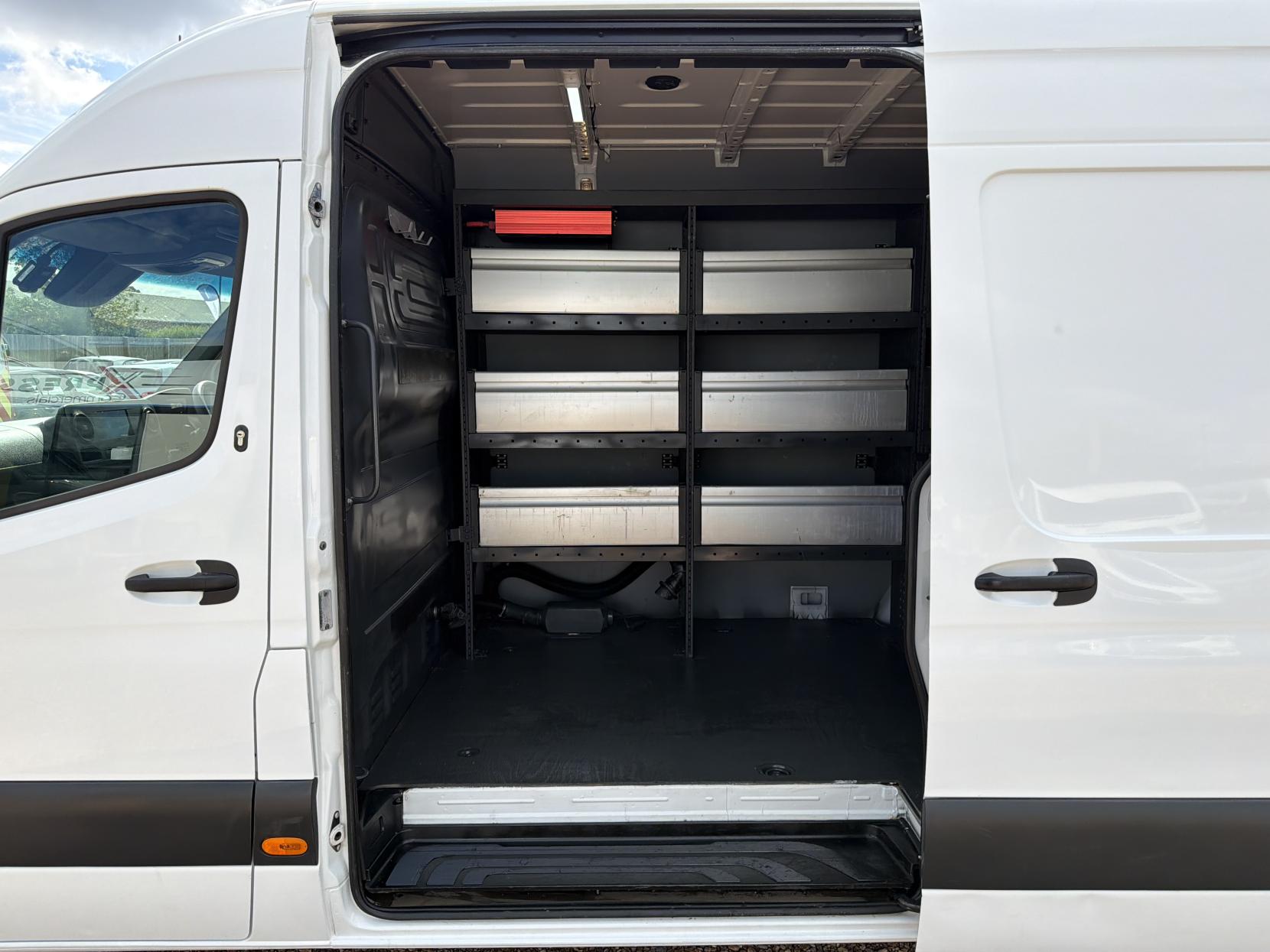 2022 Mercedes-Benz Sprinter 2.0 317 CDI Progressive Panel Van 5dr Diesel Manual RWD L2 H2 Euro 6 (s/s) (170 ps) - Thumbnail 30