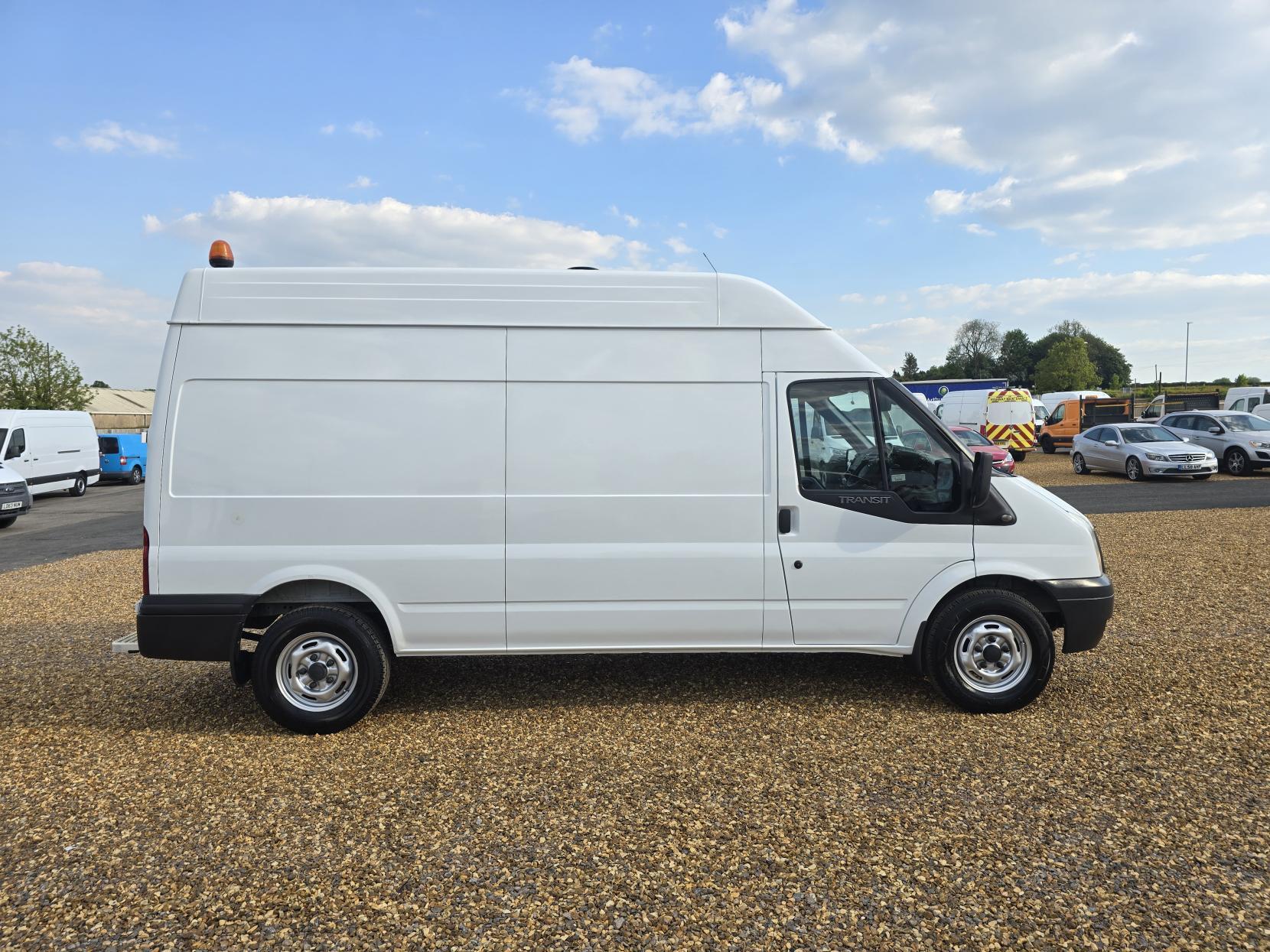 Ford Transit 2.2 TDCi 350 Panel Van 3dr Diesel Manual RWD L3 H3 (219 g/km, 123 bhp)