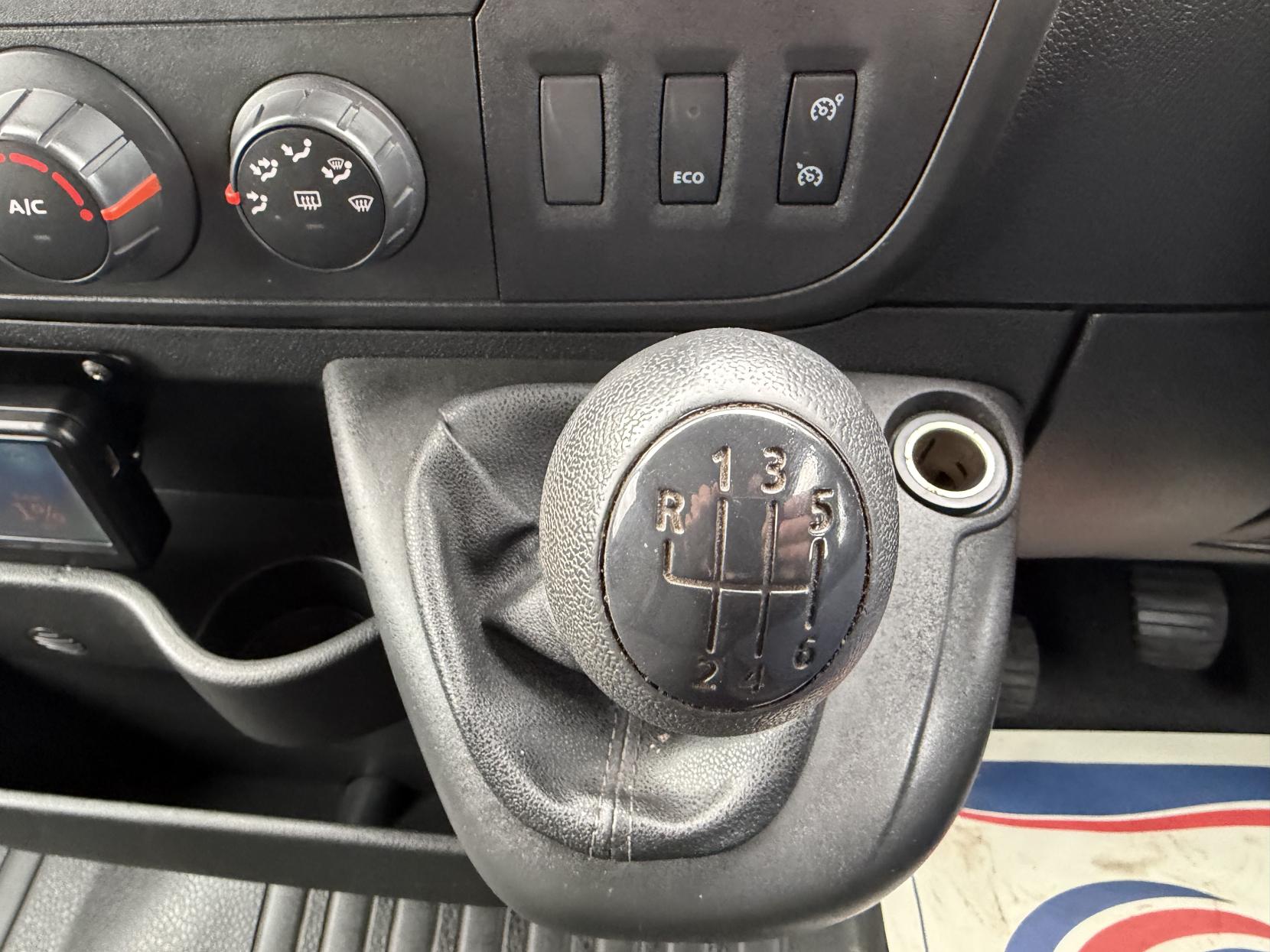 Vauxhall Movano 2.3 CDTi 3500 Panel Van 5dr Diesel Manual FWD L2 H2 Euro 6 (130 ps)