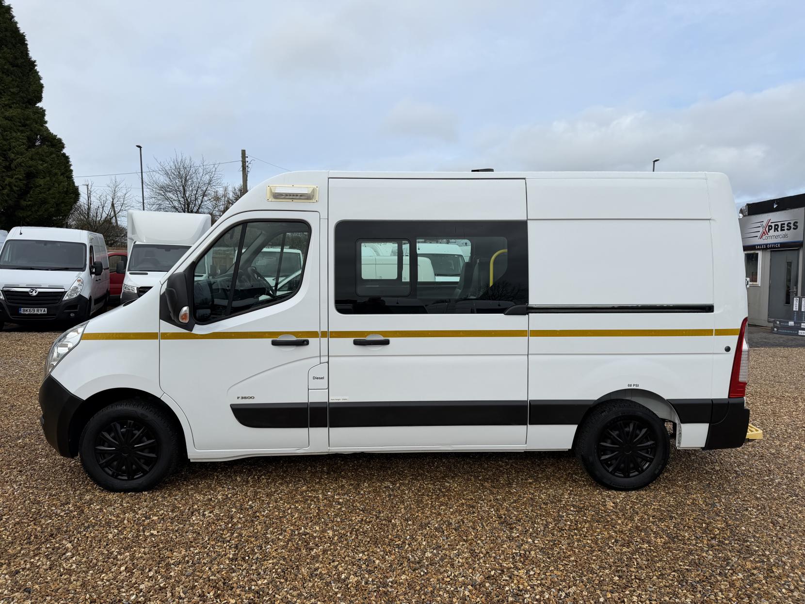 Vauxhall Movano 2.3 CDTi 3500 Panel Van 5dr Diesel Manual FWD L2 H2 Euro 6 (130 ps)