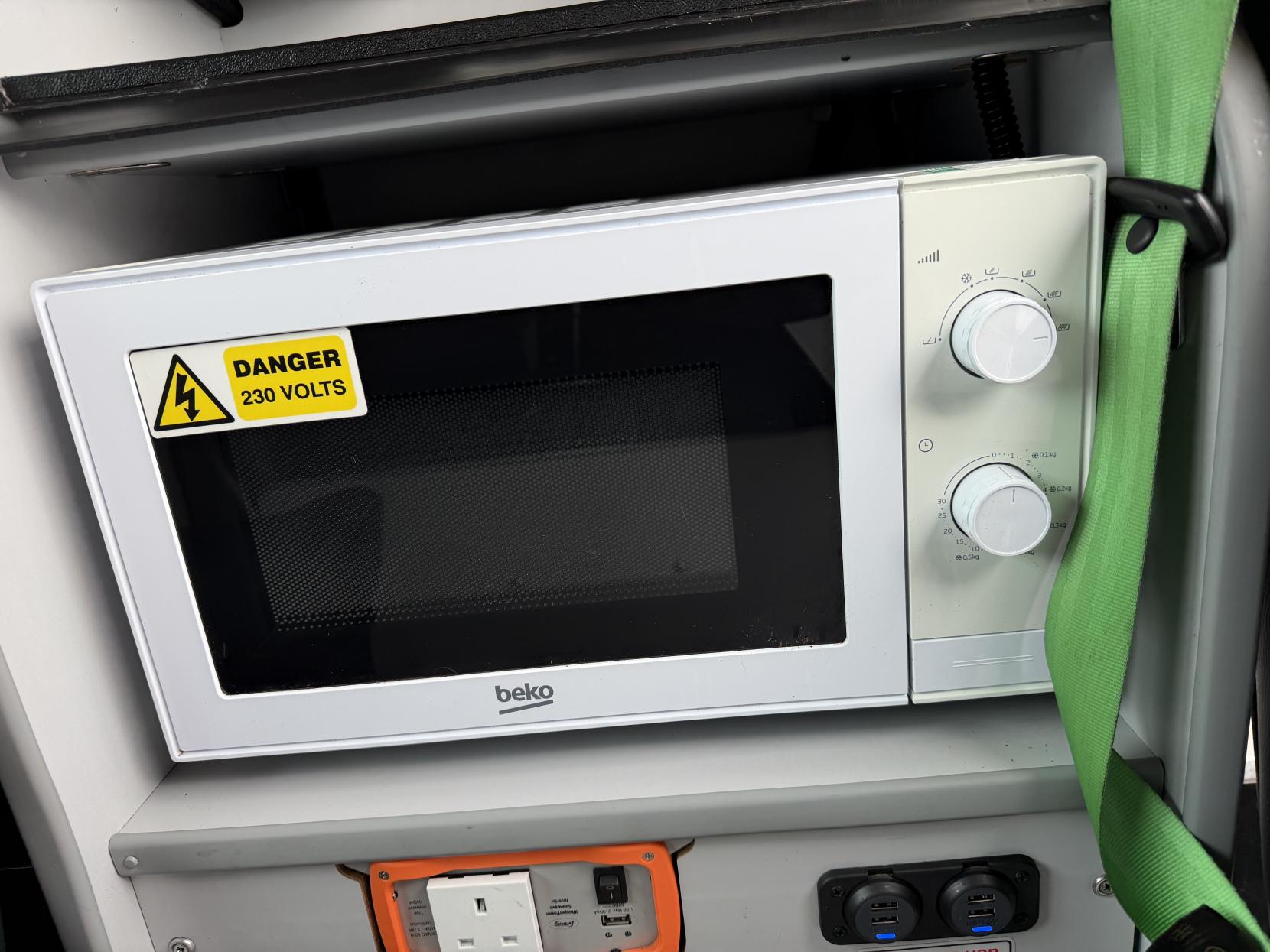 Vauxhall Movano 2.3 CDTi 3500 Panel Van 5dr Diesel Manual FWD L2 H2 Euro 6 (130 ps)