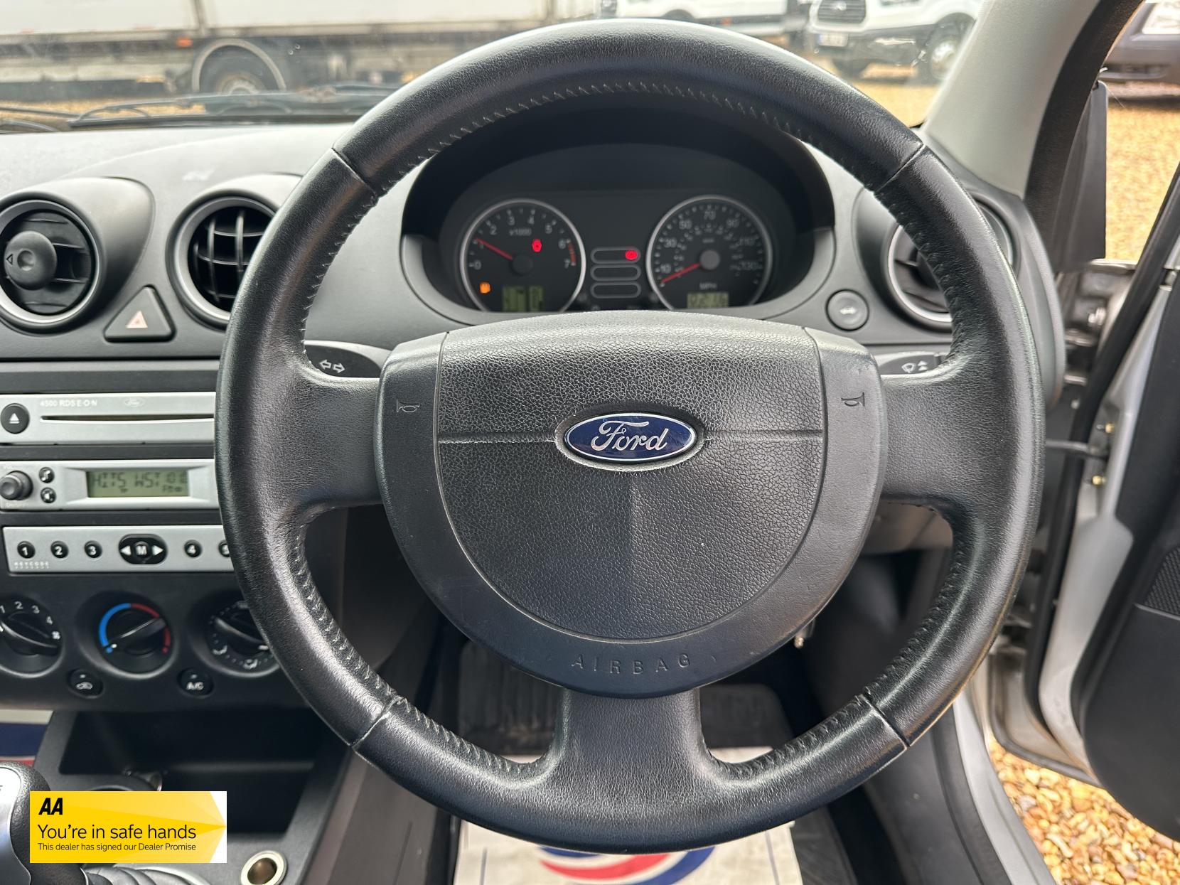 Ford Fiesta 1.4 Flame Limited Edition Hatchback 3dr Petrol Manual (153 g/km, 79 bhp)