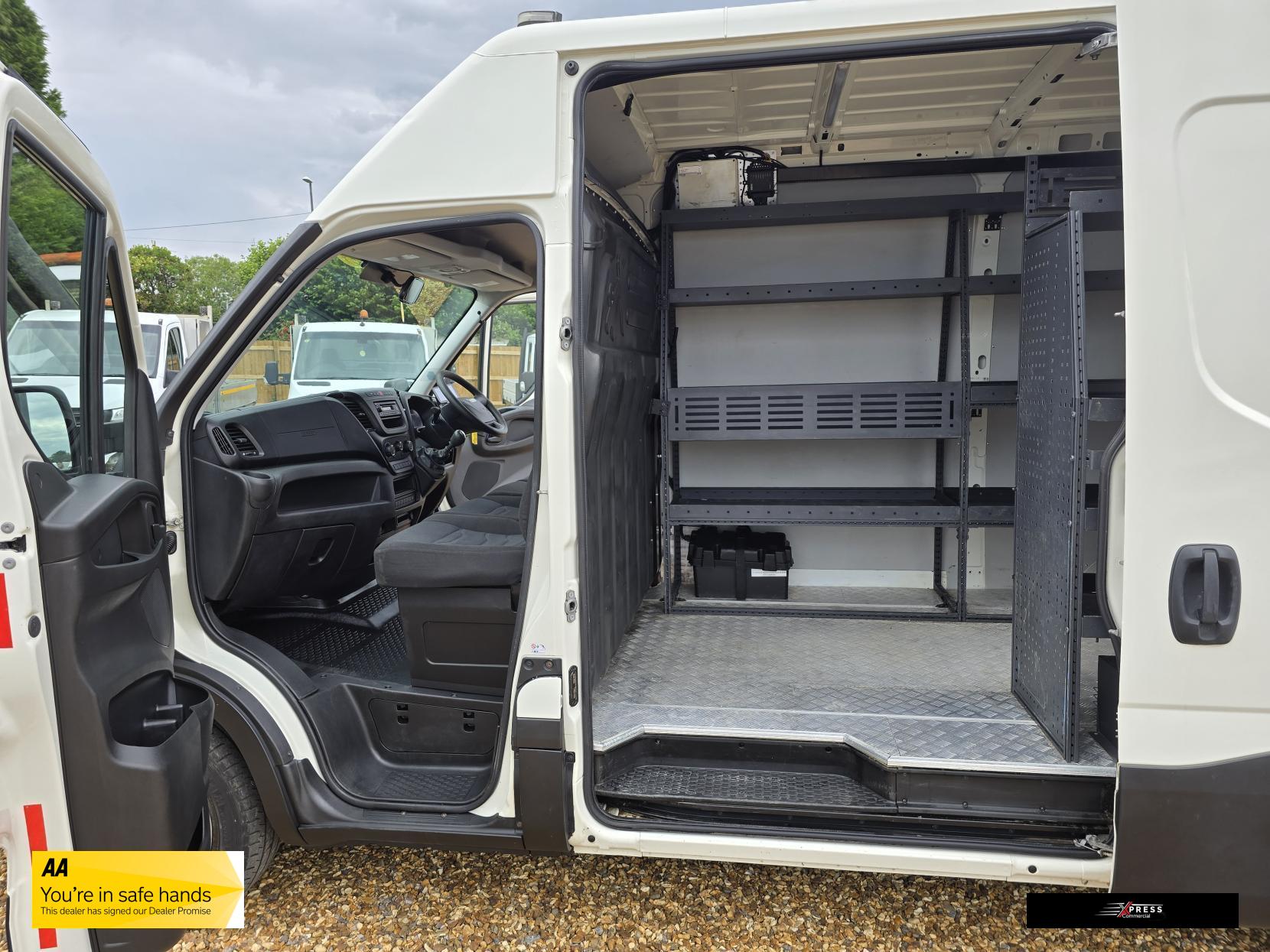 IVECO Daily Daily 2.3D HPI 12V 35S 3520 Panel Van 5dr Diesel Manual MWB Euro 6 (s/s) (116 ps)