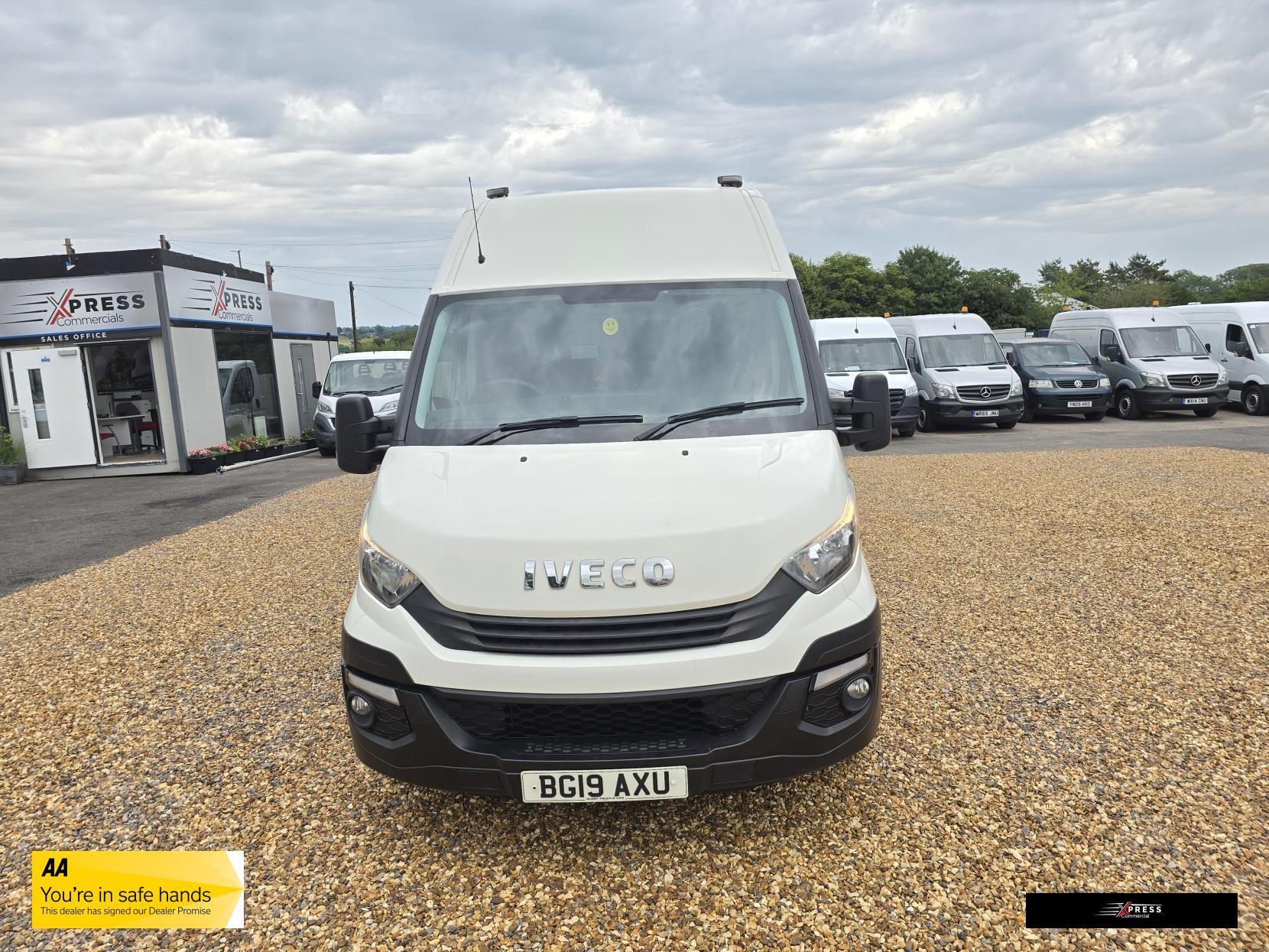 IVECO Daily Daily 2.3D HPI 12V 35S 3520 Panel Van 5dr Diesel Manual MWB Euro 6 (s/s) (116 ps)