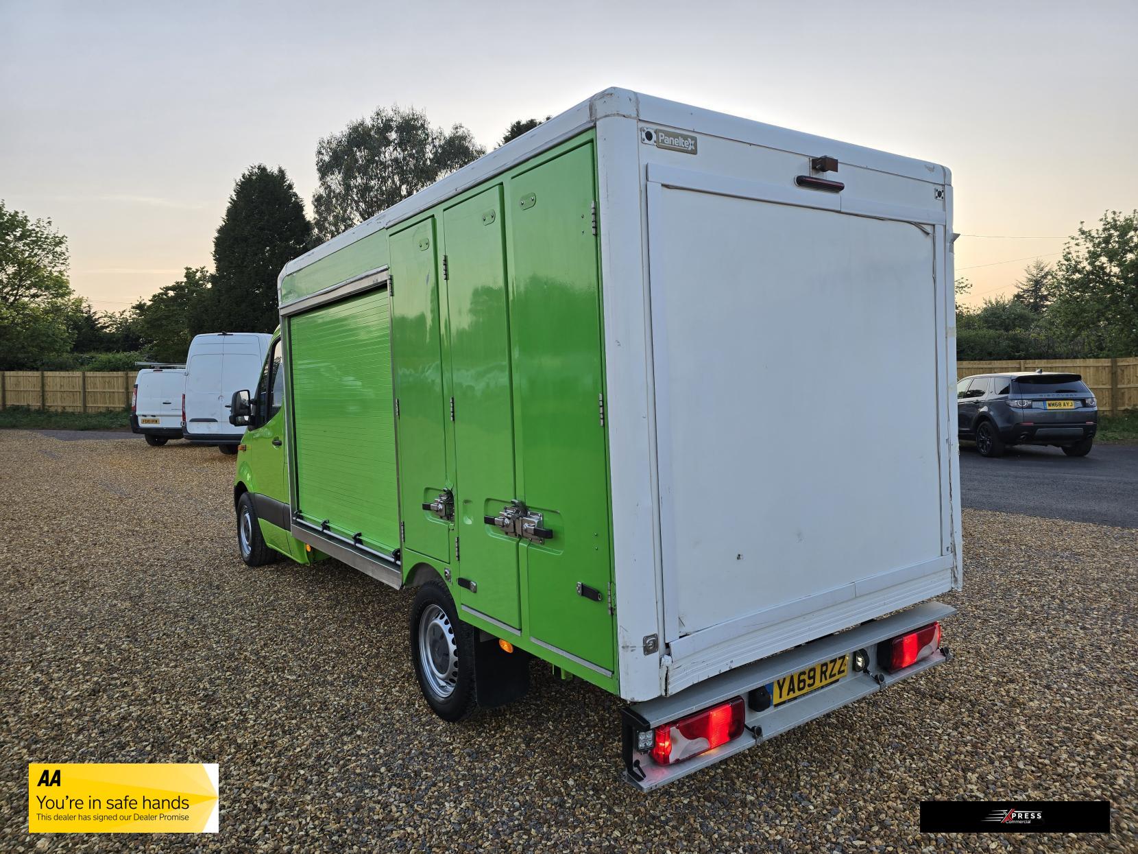 Mercedes-Benz Sprinter Sprinter 2.1 314 CDI Chassis Cab 2dr Diesel G-Tronic FWD L2 Euro 6 (143 ps)