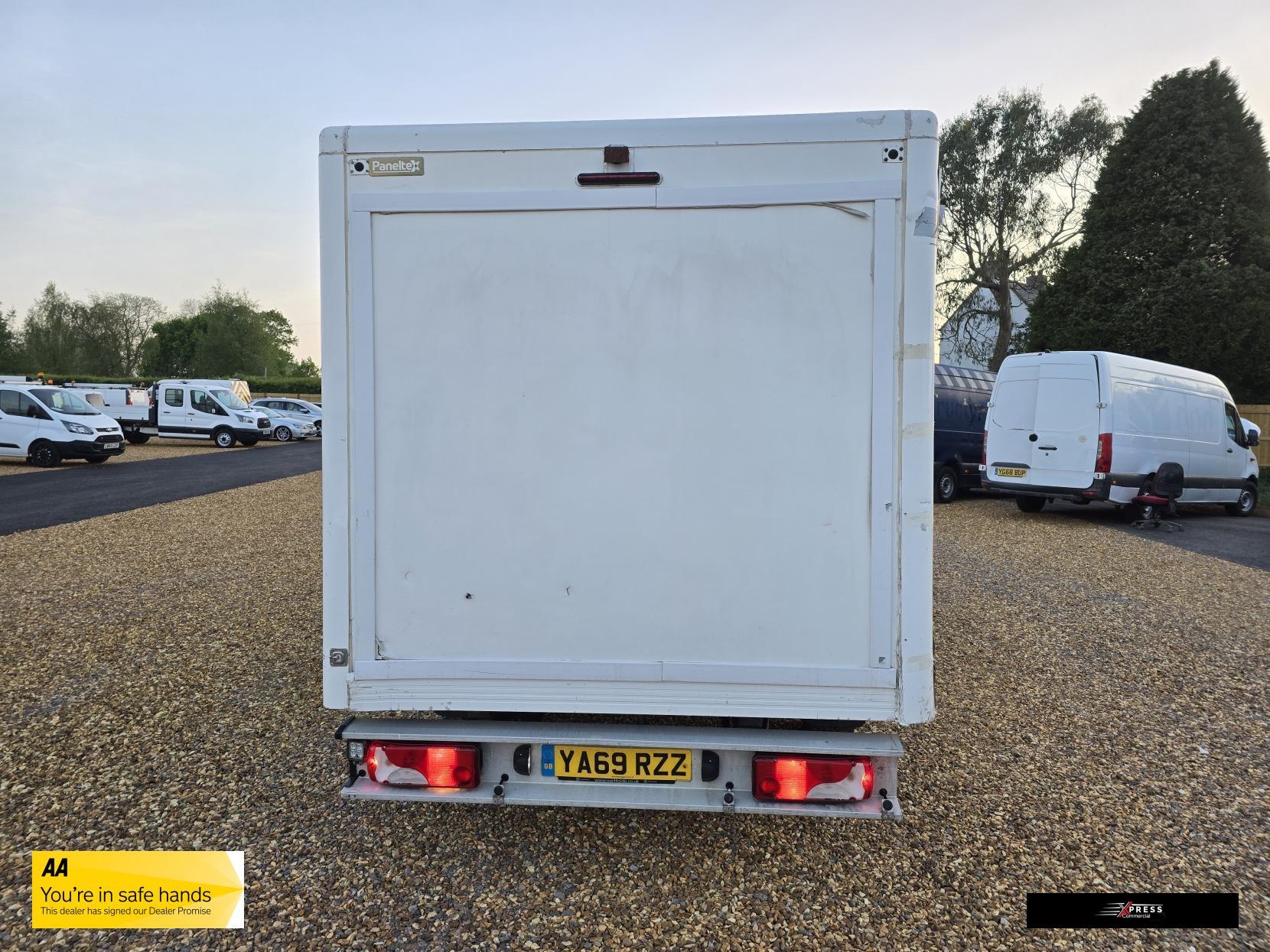 Mercedes-Benz Sprinter Sprinter 2.1 314 CDI Chassis Cab 2dr Diesel G-Tronic FWD L2 Euro 6 (143 ps)