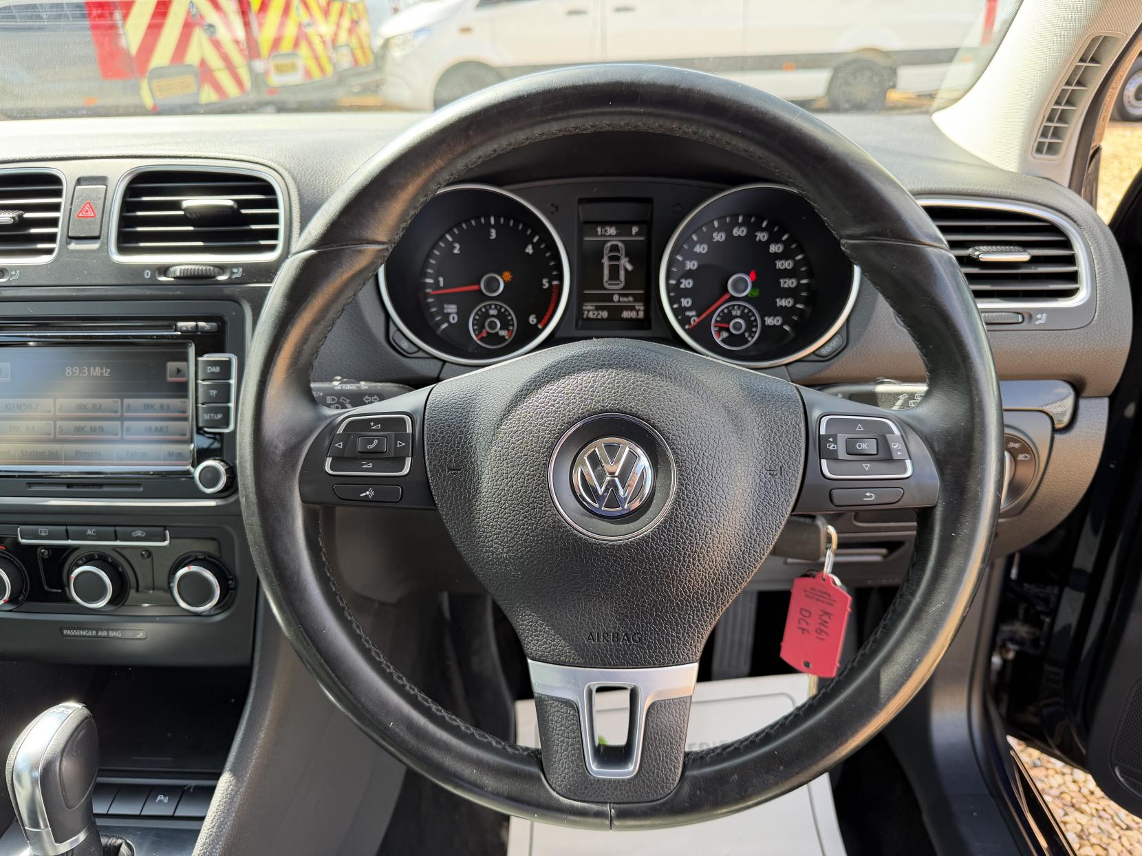 2011 Volkswagen Golf 1.6 TDI Match Hatchback 5dr Diesel DSG Euro 5 (105 ps) - Thumbnail 26