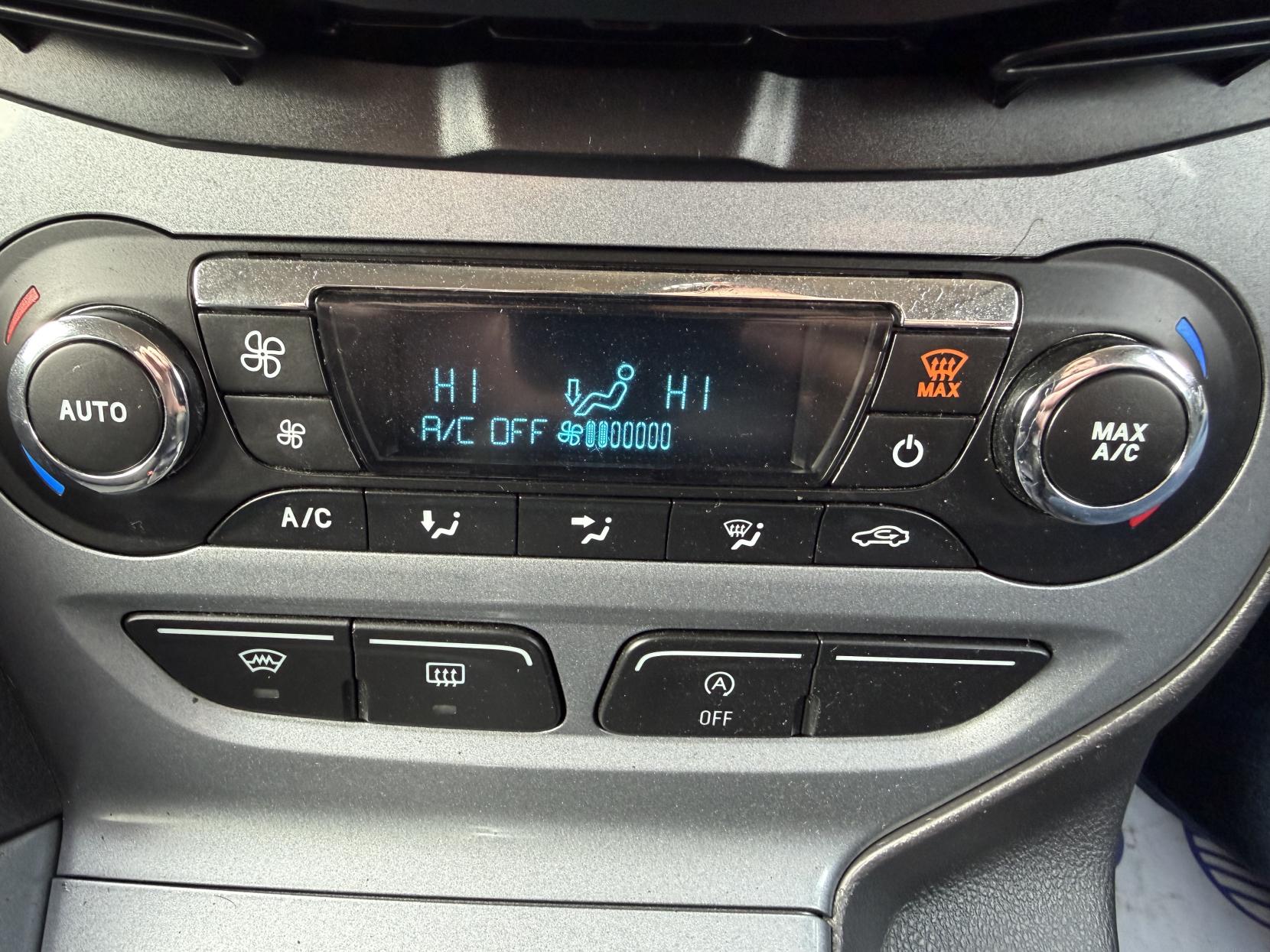 Ford Focus 1.6 TDCi Titanium Hatchback 5dr Diesel Manual Euro 5 (s/s) (115 ps)