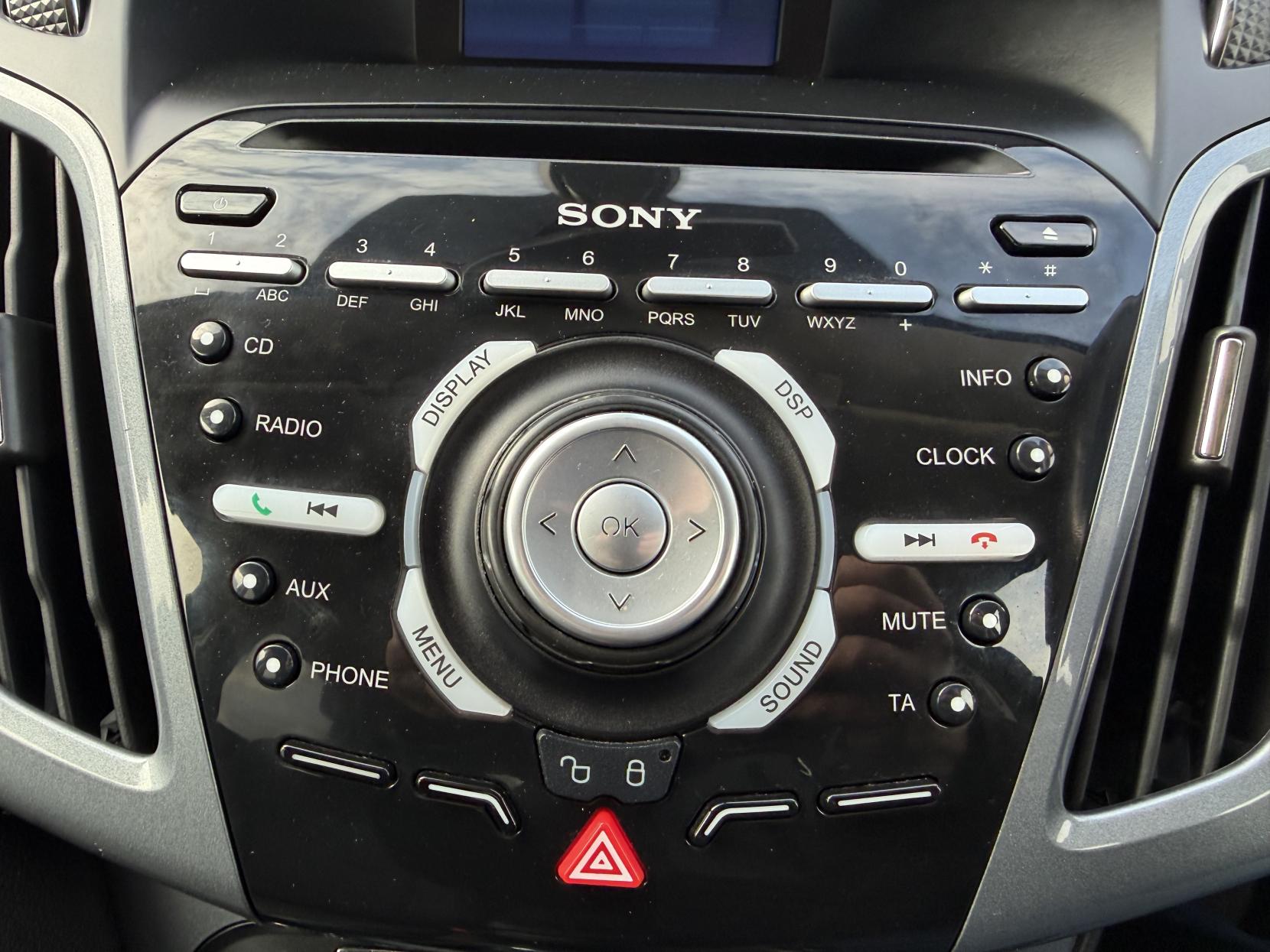 Ford Focus 1.6 TDCi Titanium Hatchback 5dr Diesel Manual Euro 5 (s/s) (115 ps)