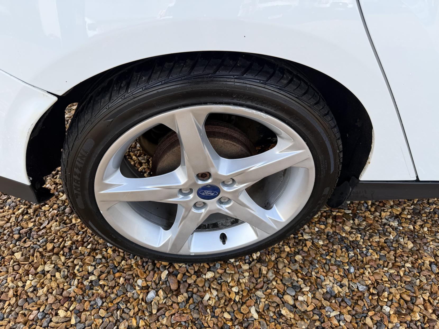 Ford Focus 1.6 TDCi Titanium Hatchback 5dr Diesel Manual Euro 5 (s/s) (115 ps)