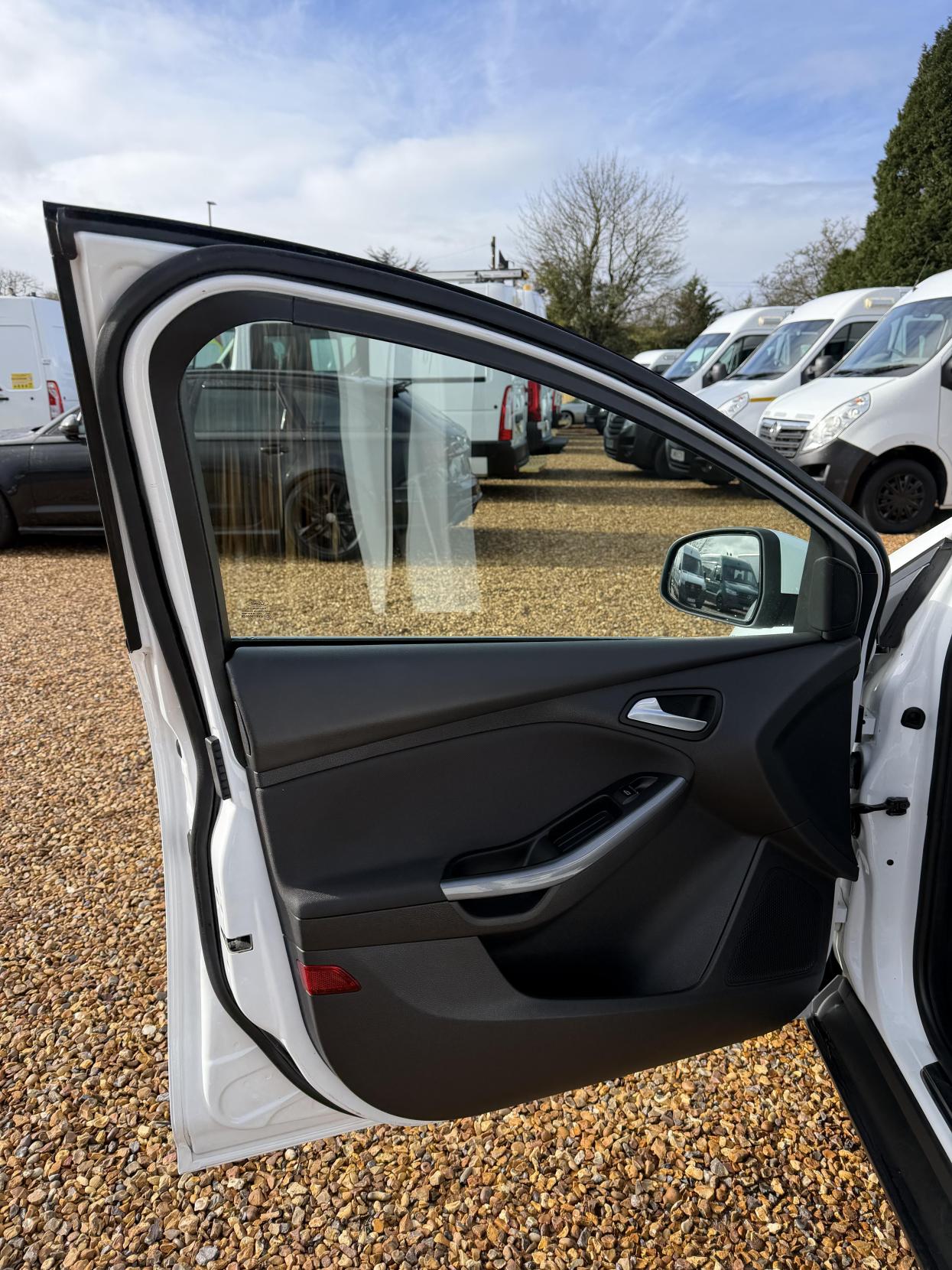 Ford Focus 1.6 TDCi Titanium Hatchback 5dr Diesel Manual Euro 5 (s/s) (115 ps)