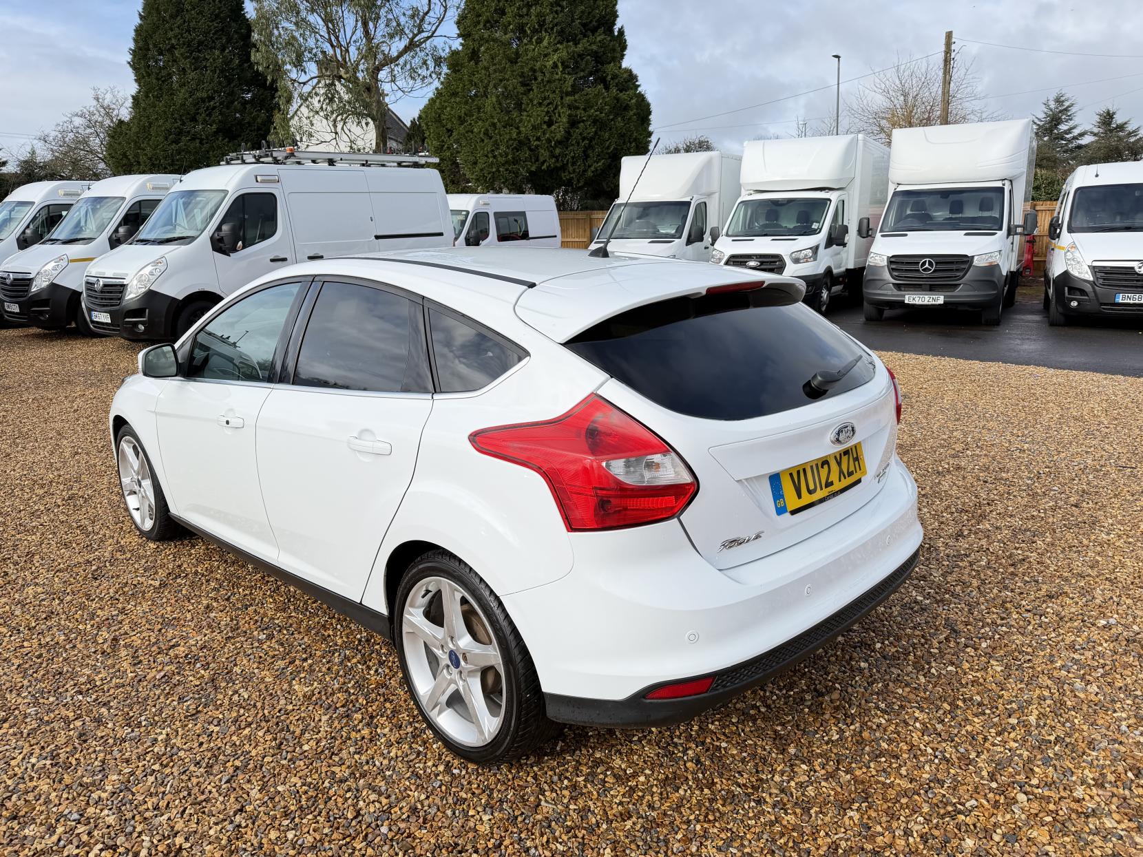 Ford Focus 1.6 TDCi Titanium Hatchback 5dr Diesel Manual Euro 5 (s/s) (115 ps)