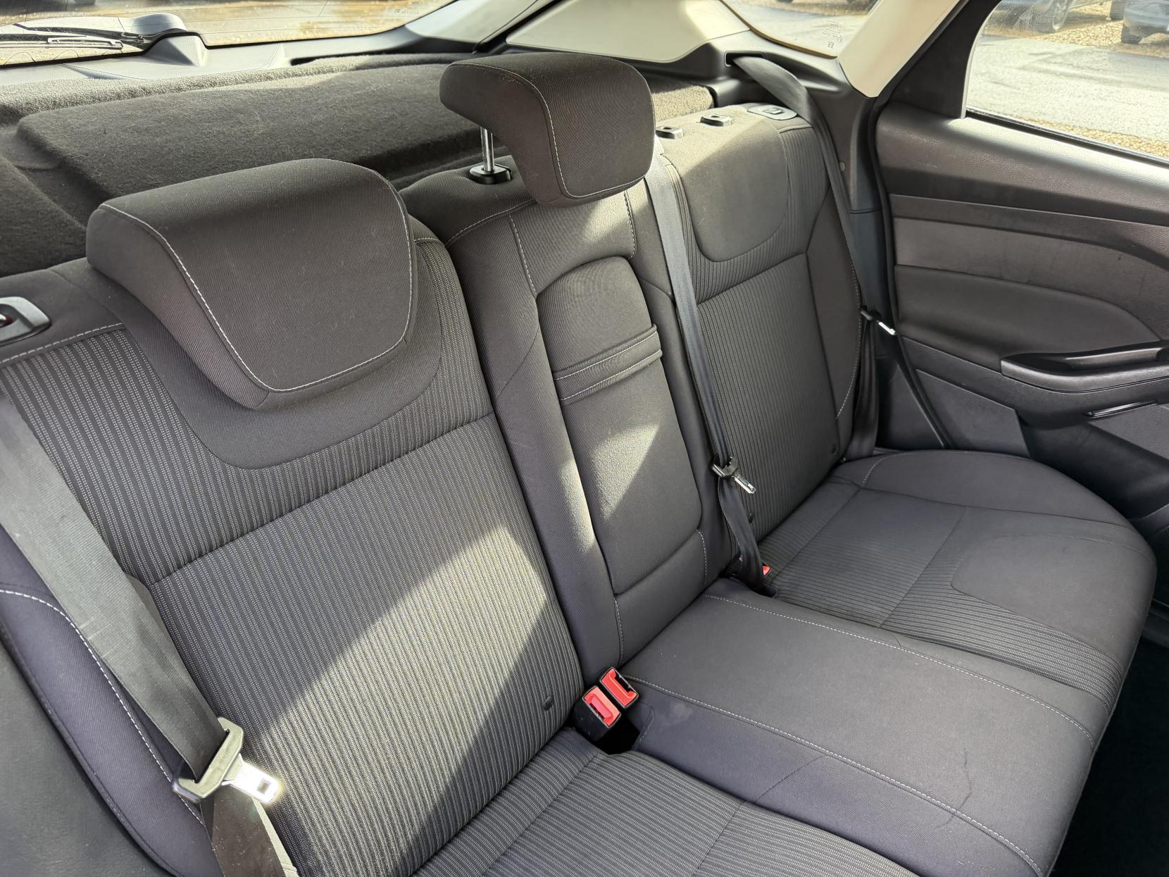 Ford Focus 1.6 TDCi Titanium Hatchback 5dr Diesel Manual Euro 5 (s/s) (115 ps)