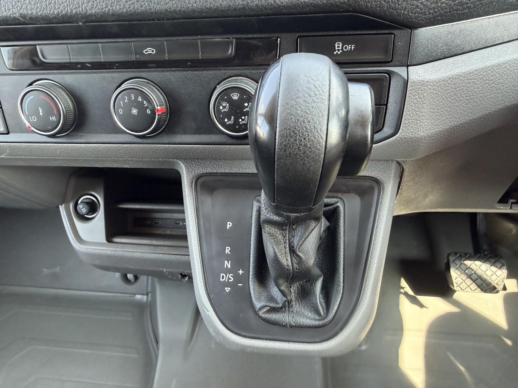 2021 Volkswagen Crafter 2.0 TDI CR35 Trendline Maxi Panel Van 5dr Diesel Automatic FWD XLWB High Roof Euro 6 (s/s) (140 ps) - Thumbnail 50