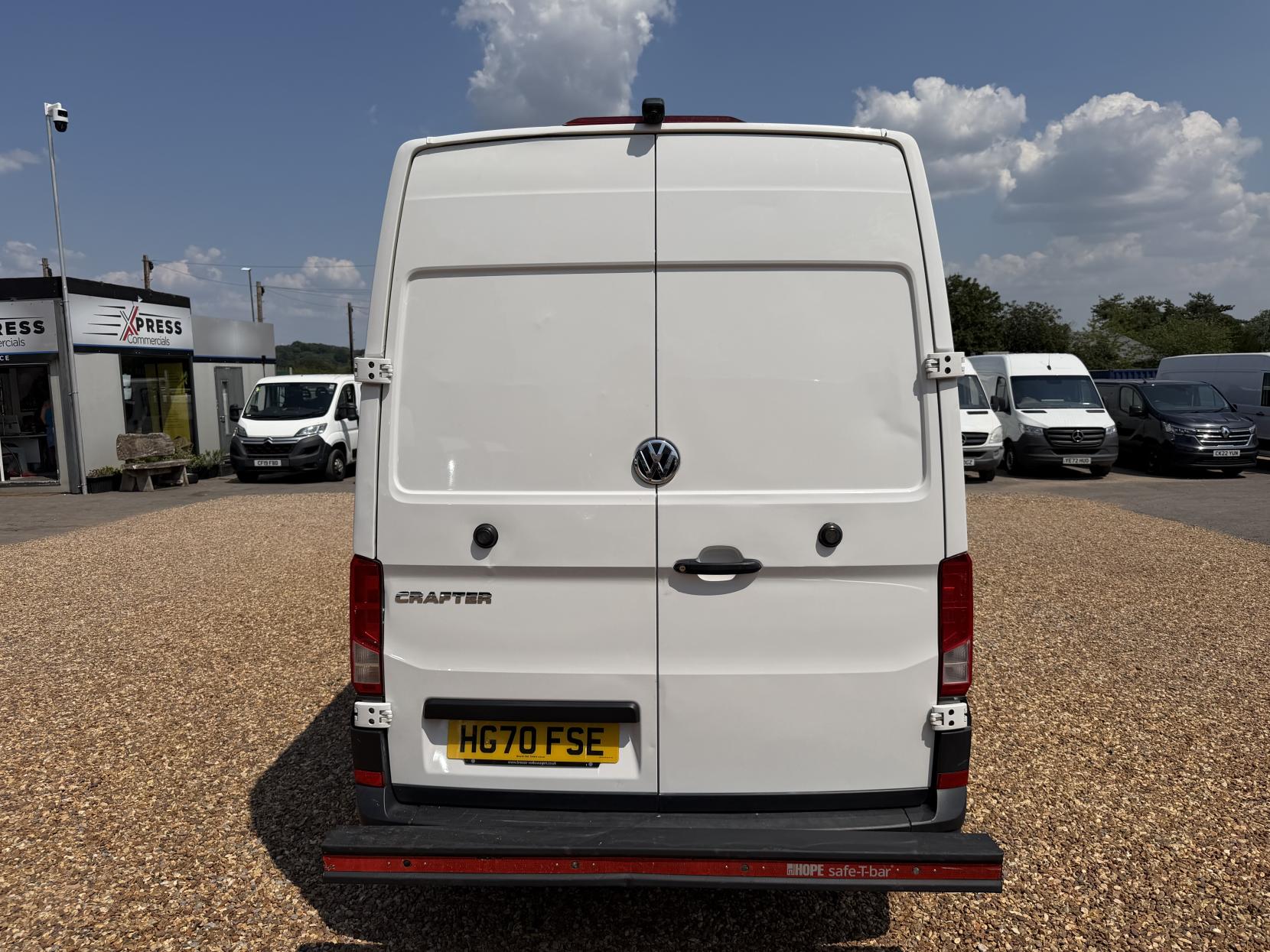 2021 Volkswagen Crafter 2.0 TDI CR35 Trendline Maxi Panel Van 5dr Diesel Automatic FWD XLWB High Roof Euro 6 (s/s) (140 ps) - Thumbnail 10