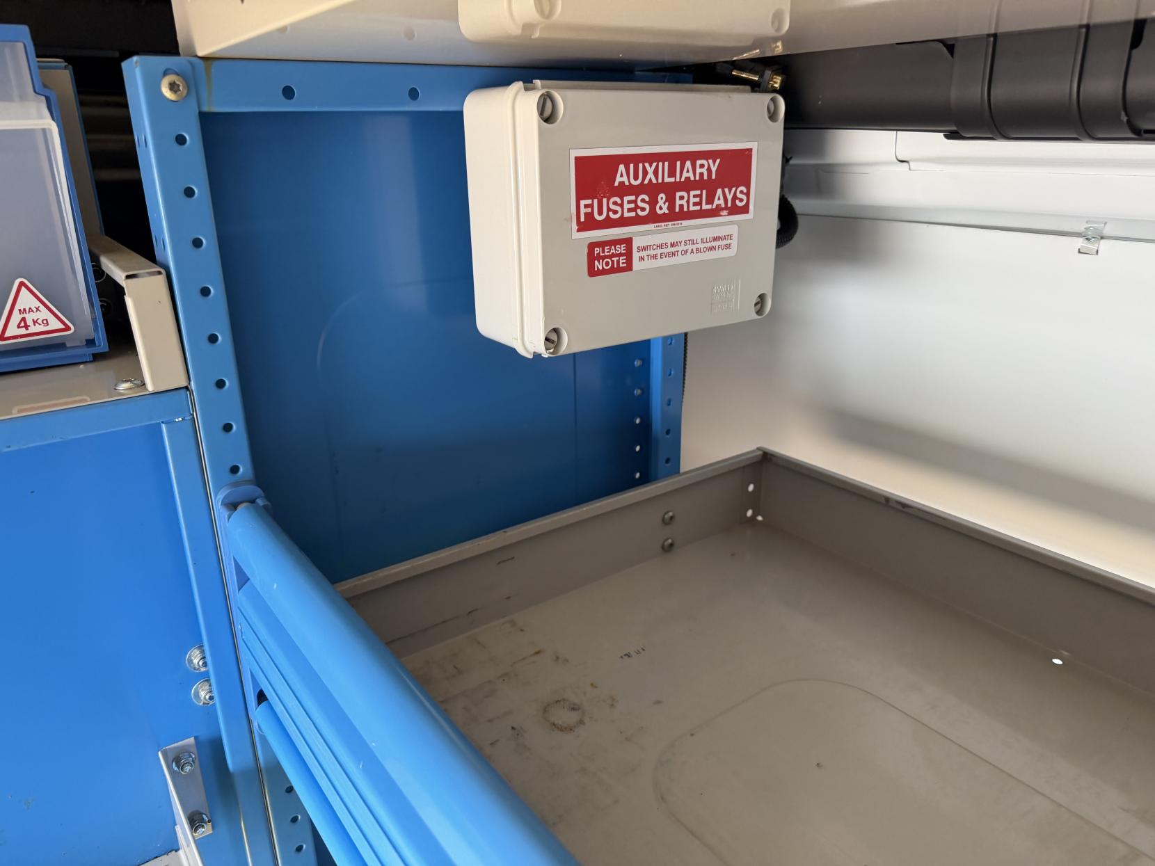 2019 Ford Transit Custom 2.0 320 EcoBlue Panel Van 5dr Diesel Manual L2 H2 Euro 6 (130 ps) - Thumbnail 39