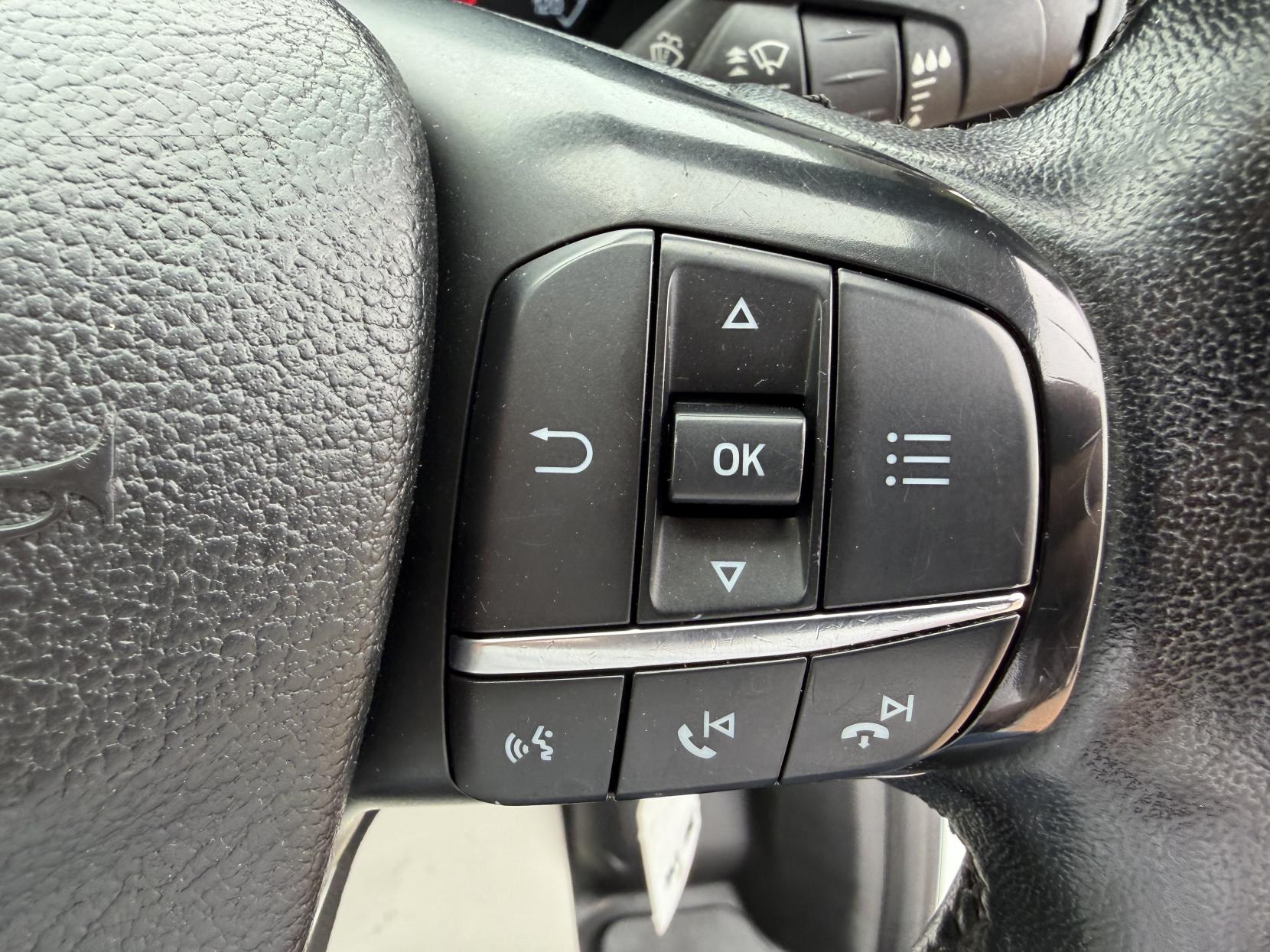 2019 Ford Transit Custom 2.0 320 EcoBlue Panel Van 5dr Diesel Manual L2 H2 Euro 6 (130 ps) - Thumbnail 19
