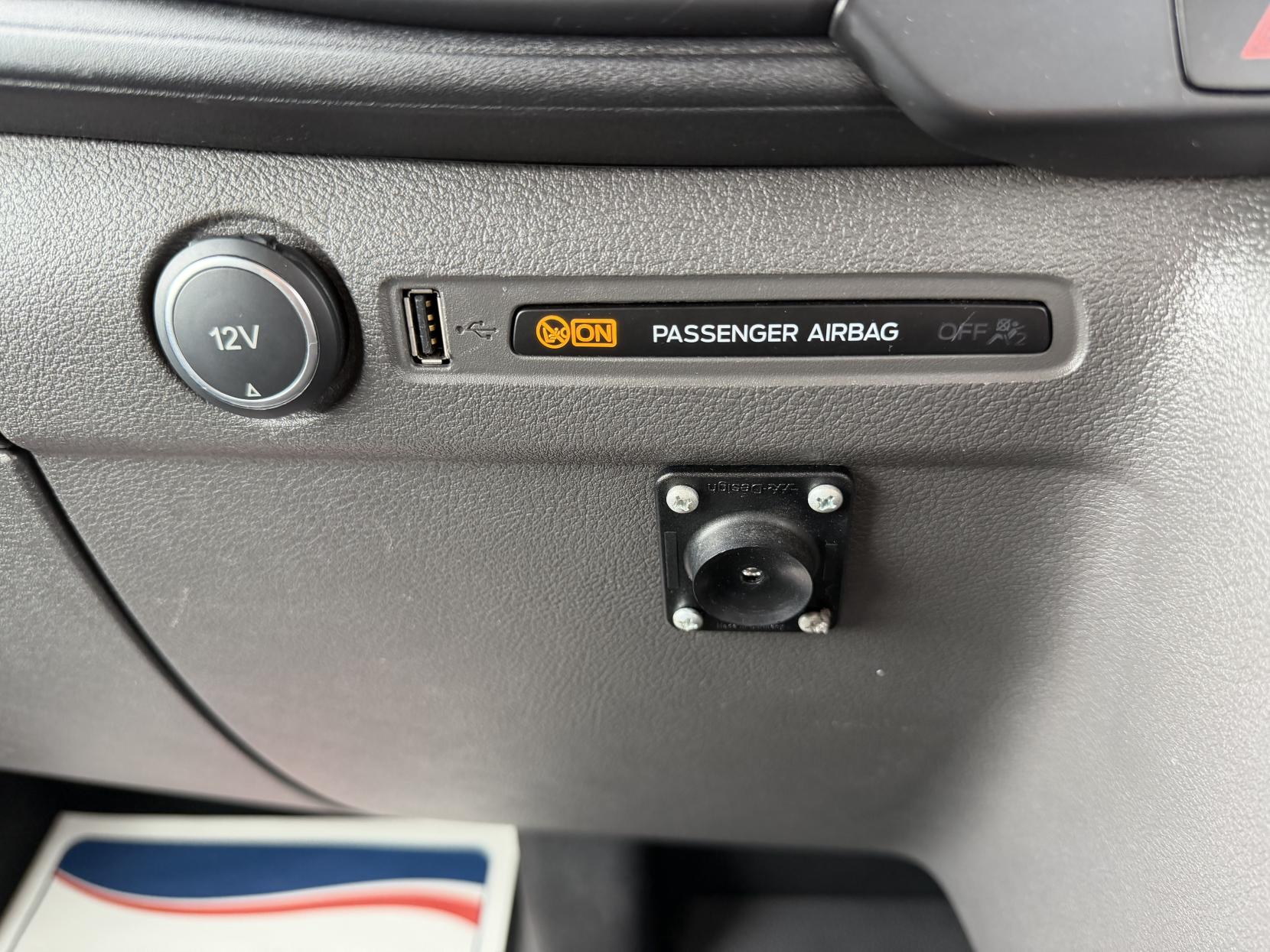 2019 Ford Transit Custom 2.0 320 EcoBlue Panel Van 5dr Diesel Manual L2 H2 Euro 6 (130 ps) - Thumbnail 22