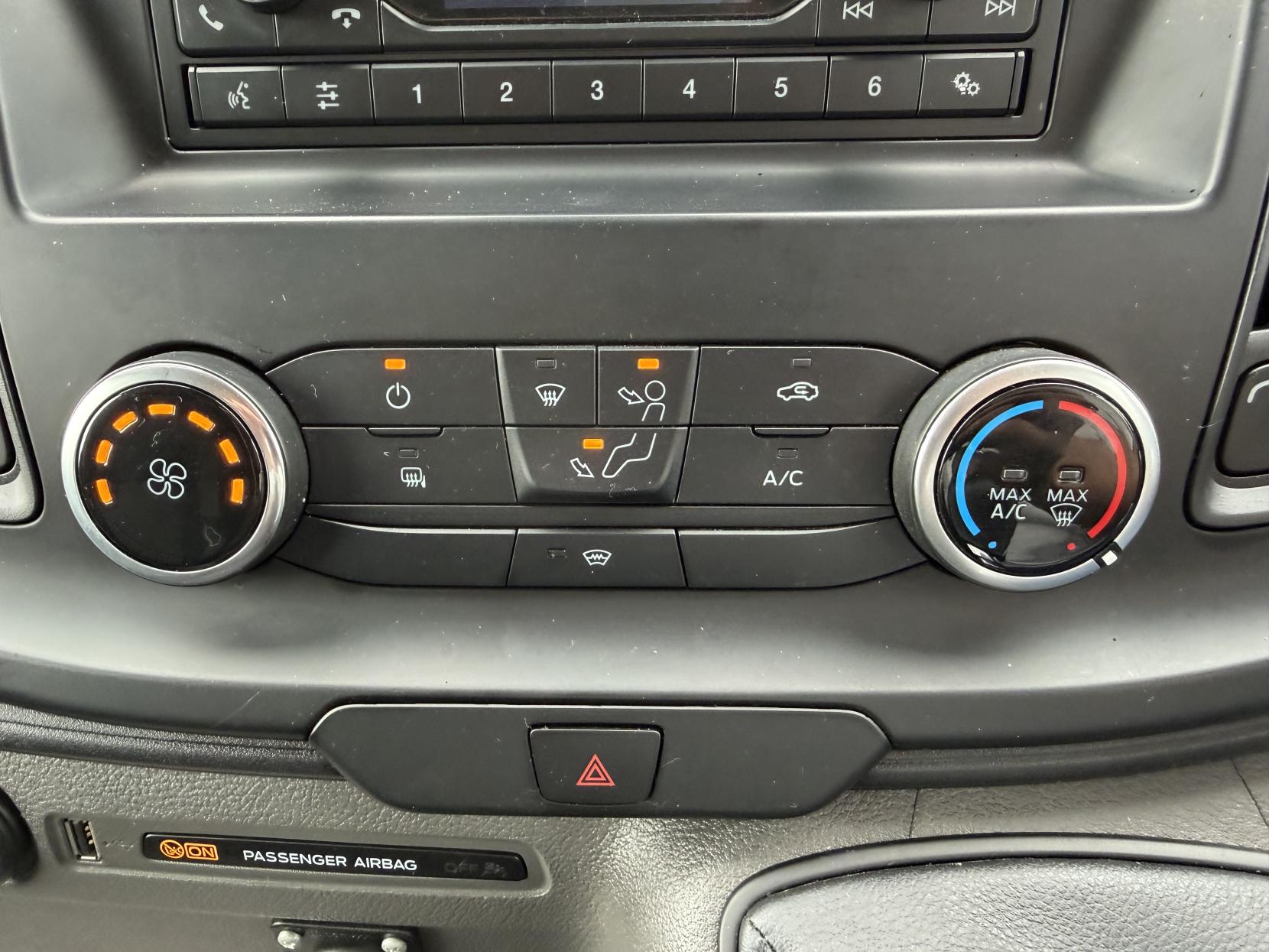 2019 Ford Transit Custom 2.0 320 EcoBlue Panel Van 5dr Diesel Manual L2 H2 Euro 6 (130 ps) - Thumbnail 21