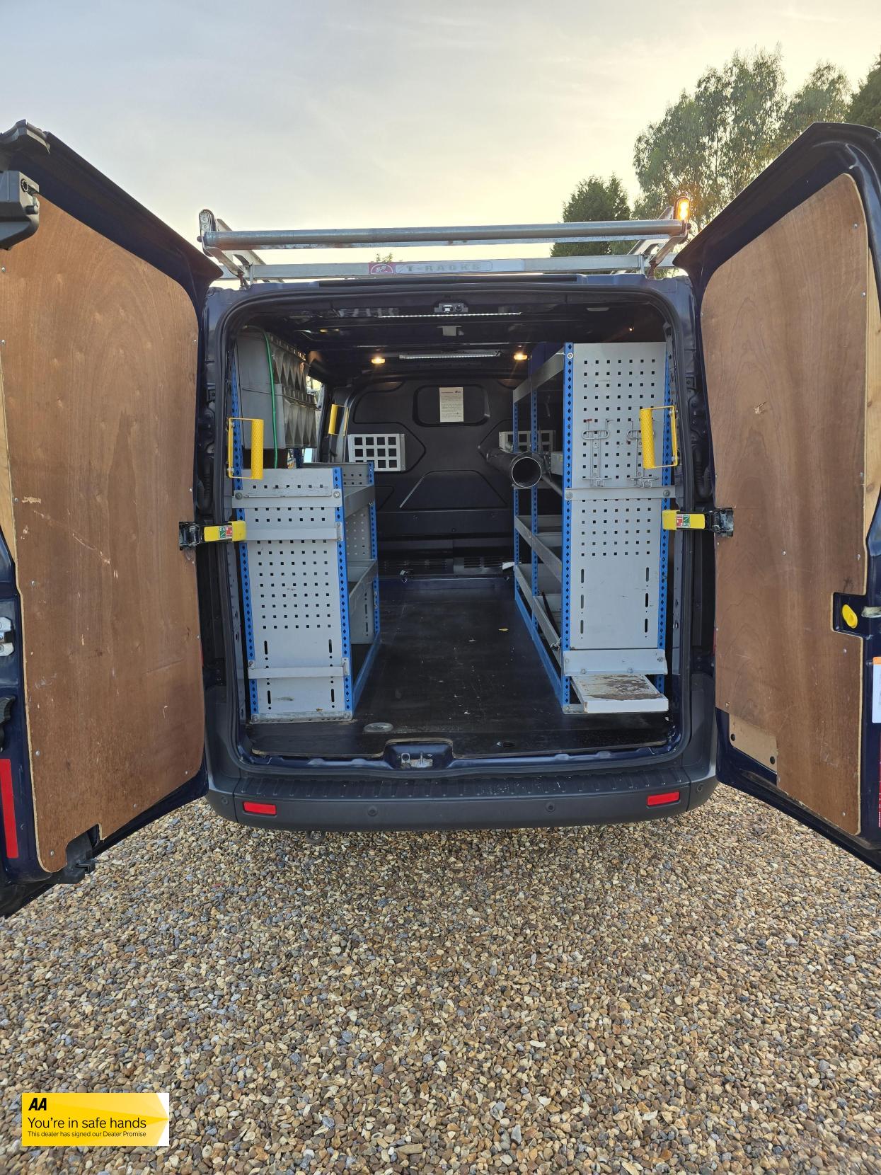 Ford Transit Custom 2.2 TDCi 330 Trend Panel Van 5dr Diesel Manual L2 H1 (197 g/km, 123 bhp)