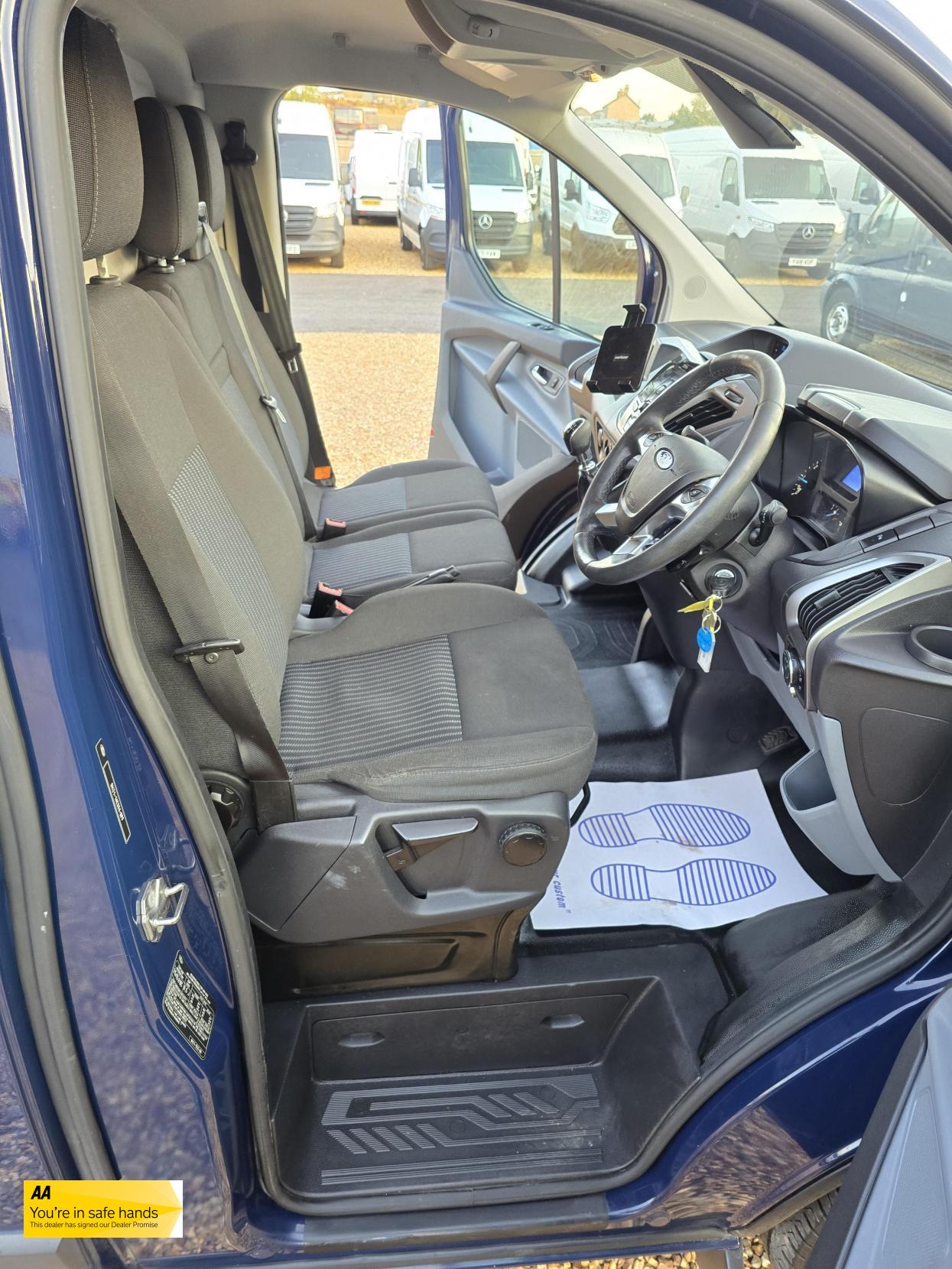 Ford Transit Custom 2.2 TDCi 330 Trend Panel Van 5dr Diesel Manual L2 H1 (197 g/km, 123 bhp)