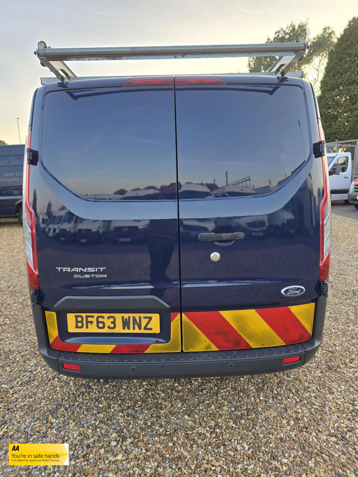 Ford Transit Custom 2.2 TDCi 330 Trend Panel Van 5dr Diesel Manual L2 H1 (197 g/km, 123 bhp)
