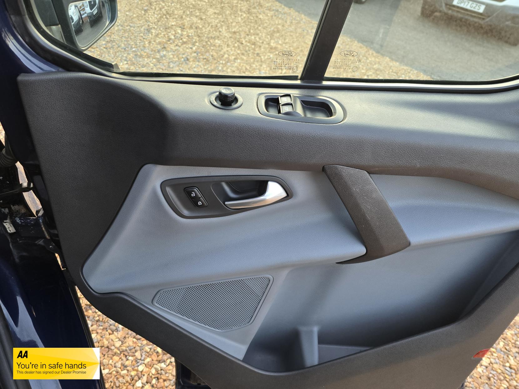 Ford Transit Custom 2.2 TDCi 330 Trend Panel Van 5dr Diesel Manual L2 H1 (197 g/km, 123 bhp)