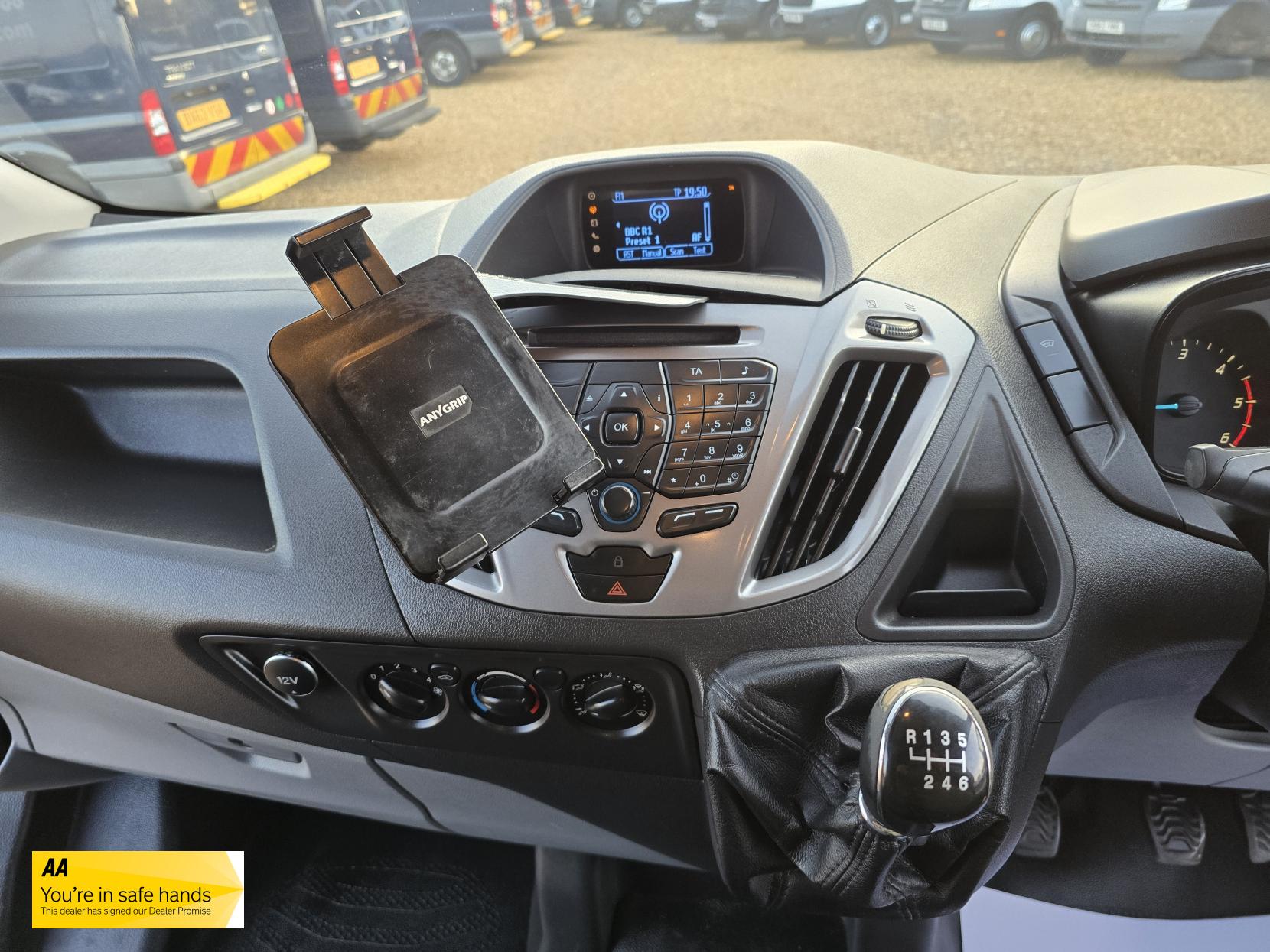 Ford Transit Custom 2.2 TDCi 330 Trend Panel Van 5dr Diesel Manual L2 H1 (197 g/km, 123 bhp)