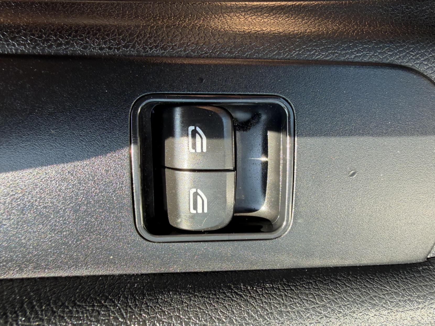 2021 Mercedes-Benz Sprinter 2.1 214 CDI Pure Panel Van 5dr Diesel Manual FWD L1 H1 Euro 6 (s/s) (143 ps) - Thumbnail 37