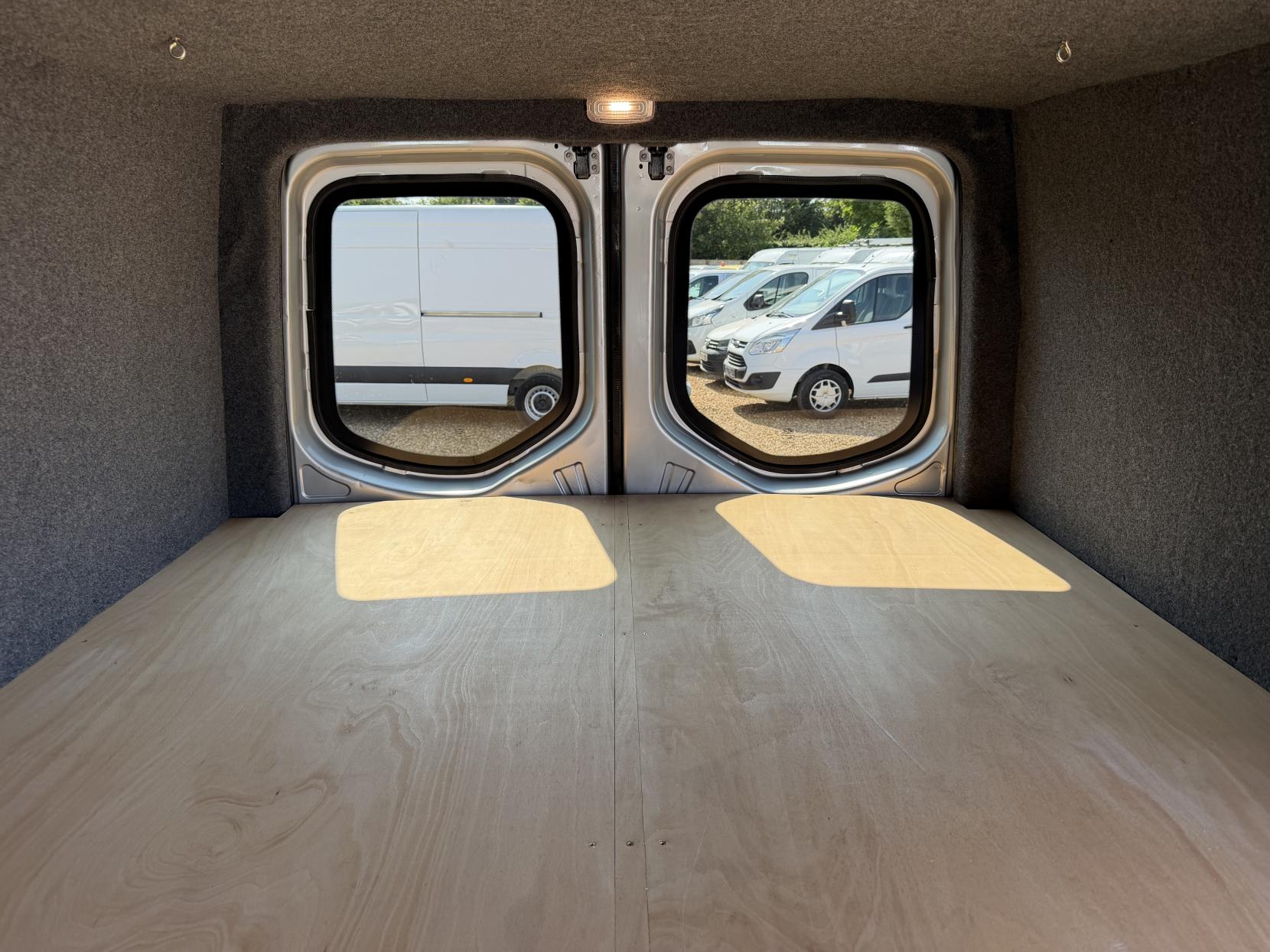 2021 Mercedes-Benz Sprinter 2.1 214 CDI Pure Panel Van 5dr Diesel Manual FWD L1 H1 Euro 6 (s/s) (143 ps) - Thumbnail 26