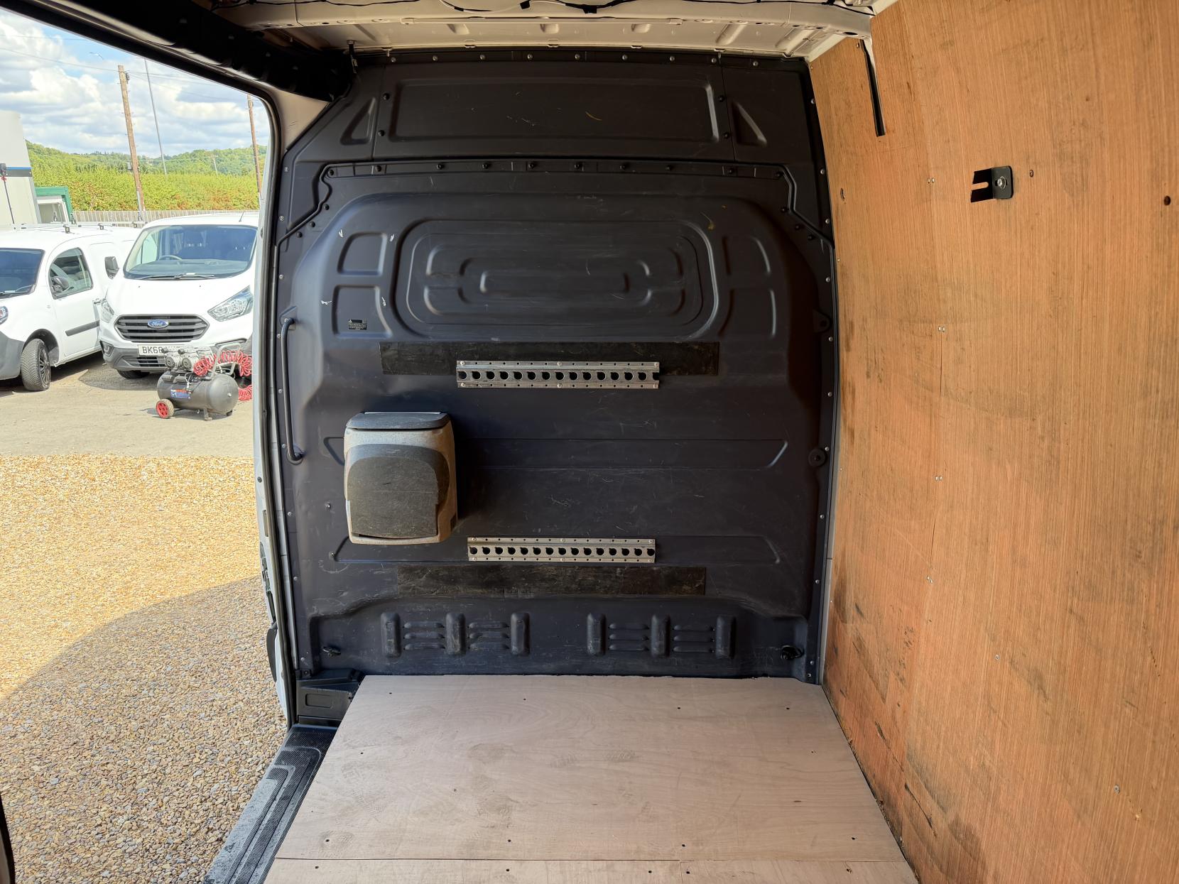 2021 Mercedes-Benz Sprinter 2.1 316 CDI Progressive Panel Van 5dr Diesel Manual RWD L2 H2 Euro 6 (s/s) (163 ps) - Thumbnail 36