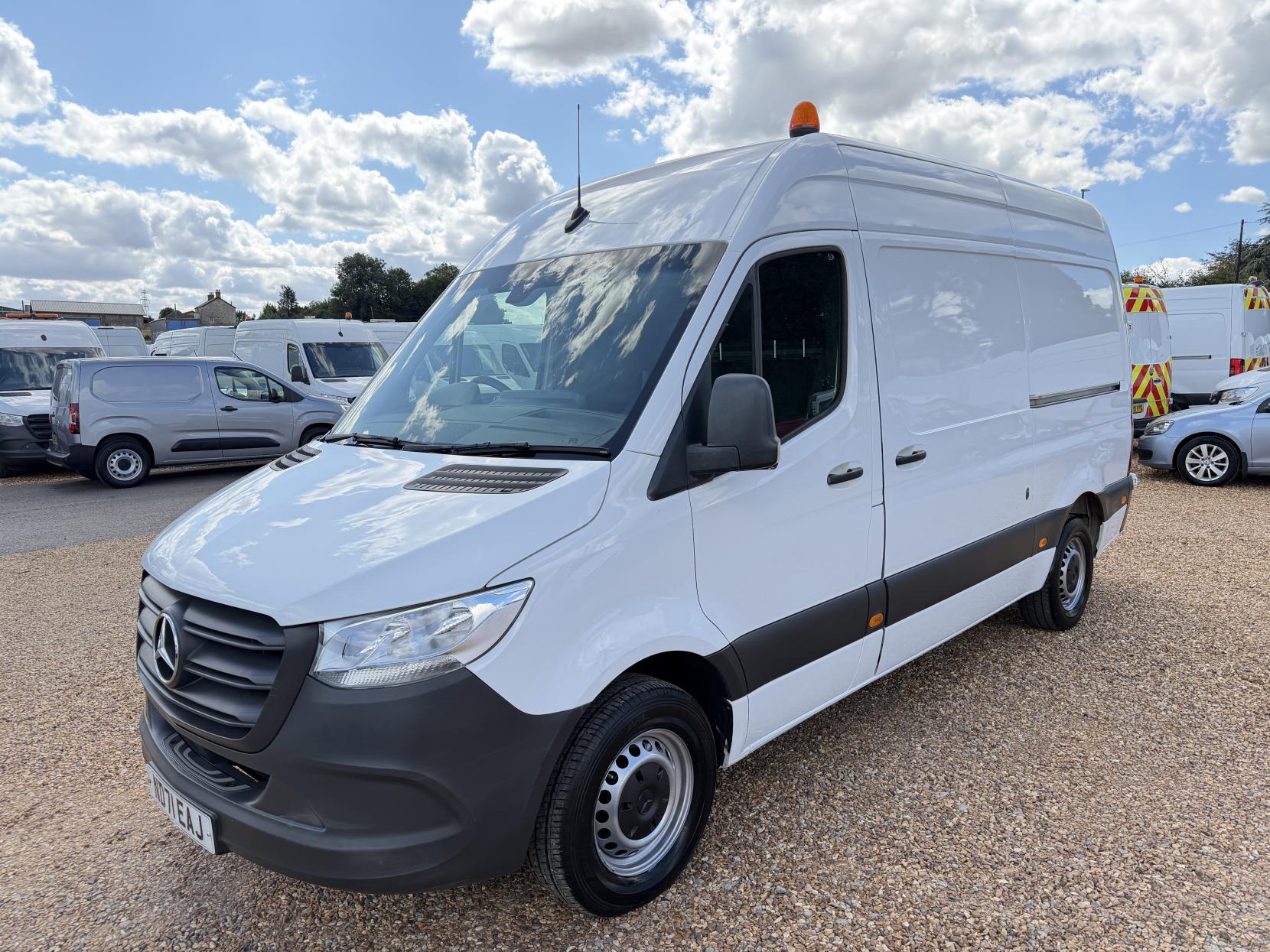 2021 Mercedes-Benz Sprinter 2.1 316 CDI Progressive Panel Van 5dr Diesel Manual RWD L2 H2 Euro 6 (s/s) (163 ps) - Thumbnail 7