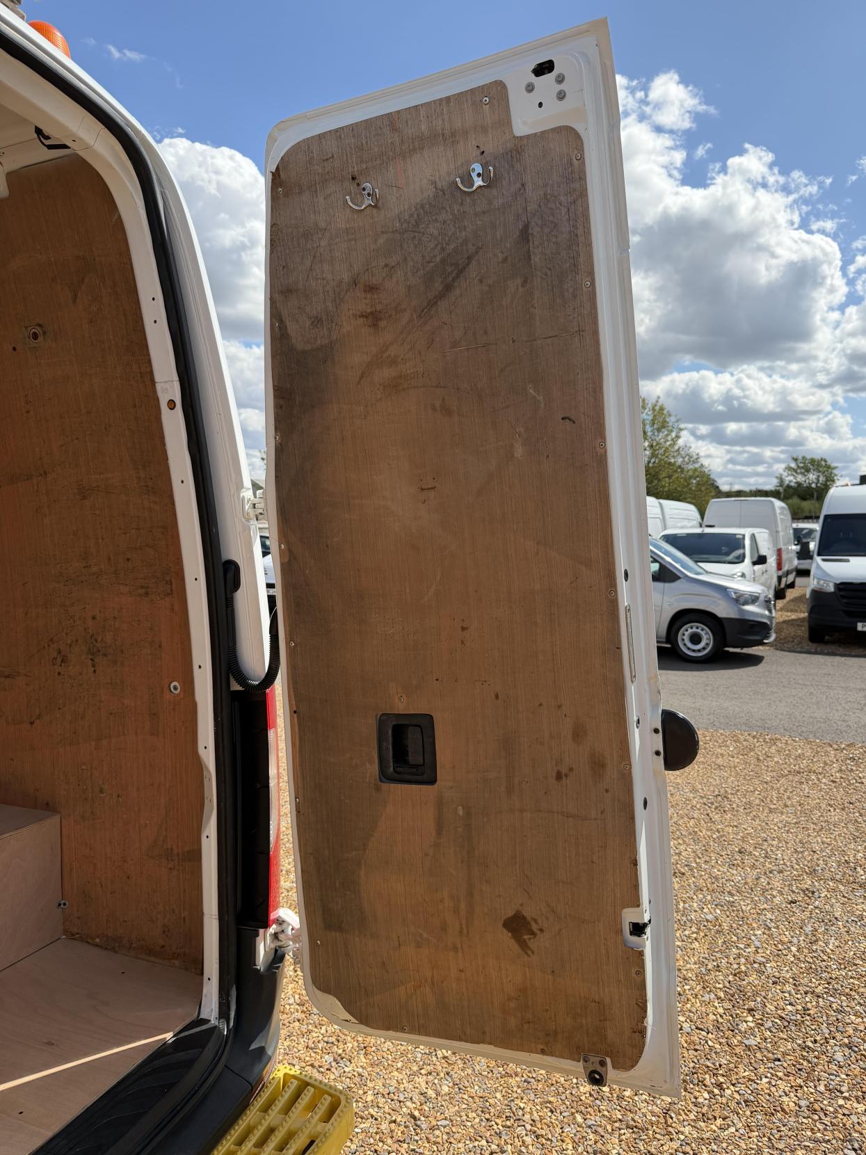 2021 Mercedes-Benz Sprinter 2.1 316 CDI Progressive Panel Van 5dr Diesel Manual RWD L2 H2 Euro 6 (s/s) (163 ps) - Thumbnail 43