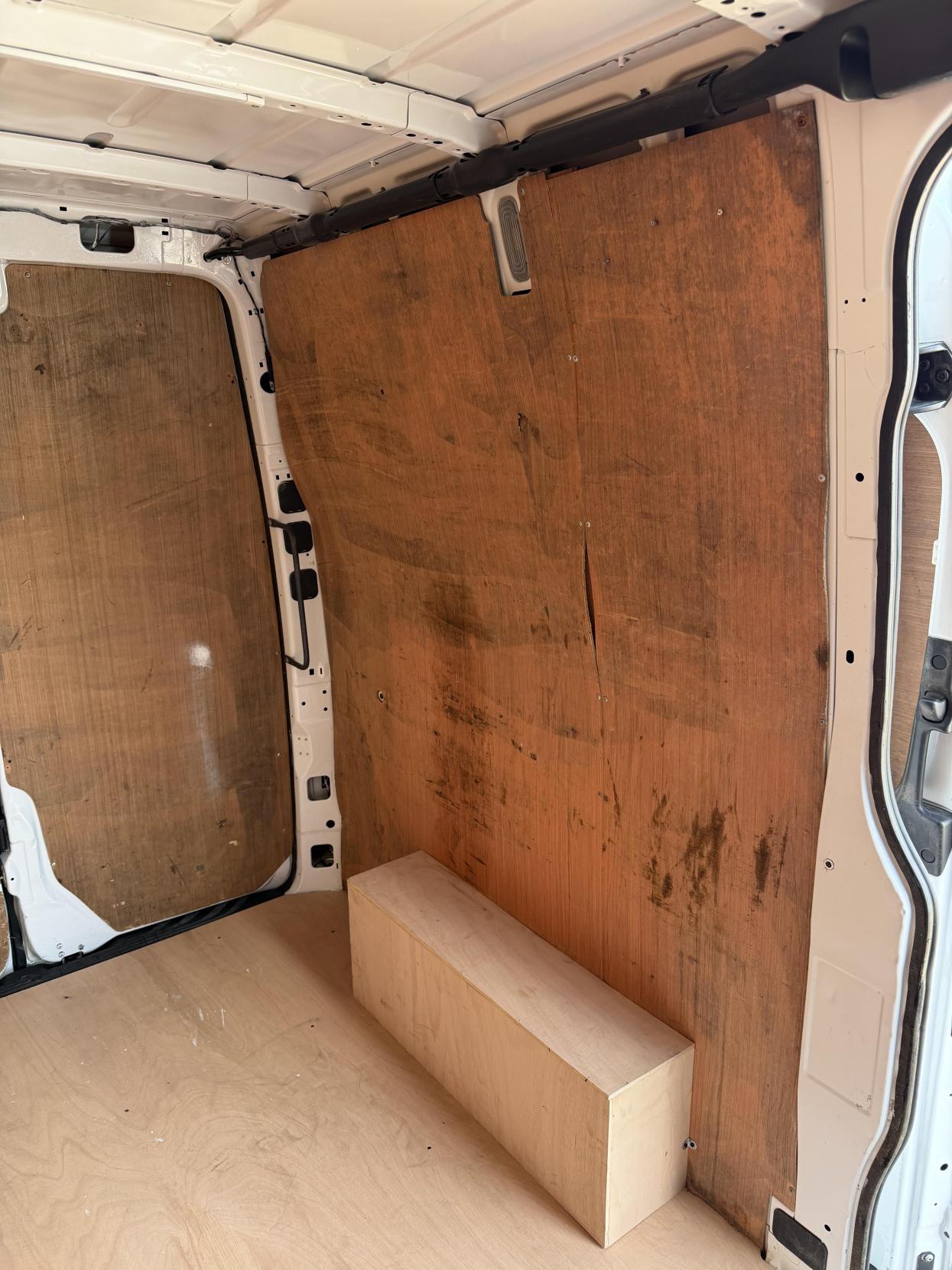 2021 Mercedes-Benz Sprinter 2.1 316 CDI Progressive Panel Van 5dr Diesel Manual RWD L2 H2 Euro 6 (s/s) (163 ps) - Thumbnail 37
