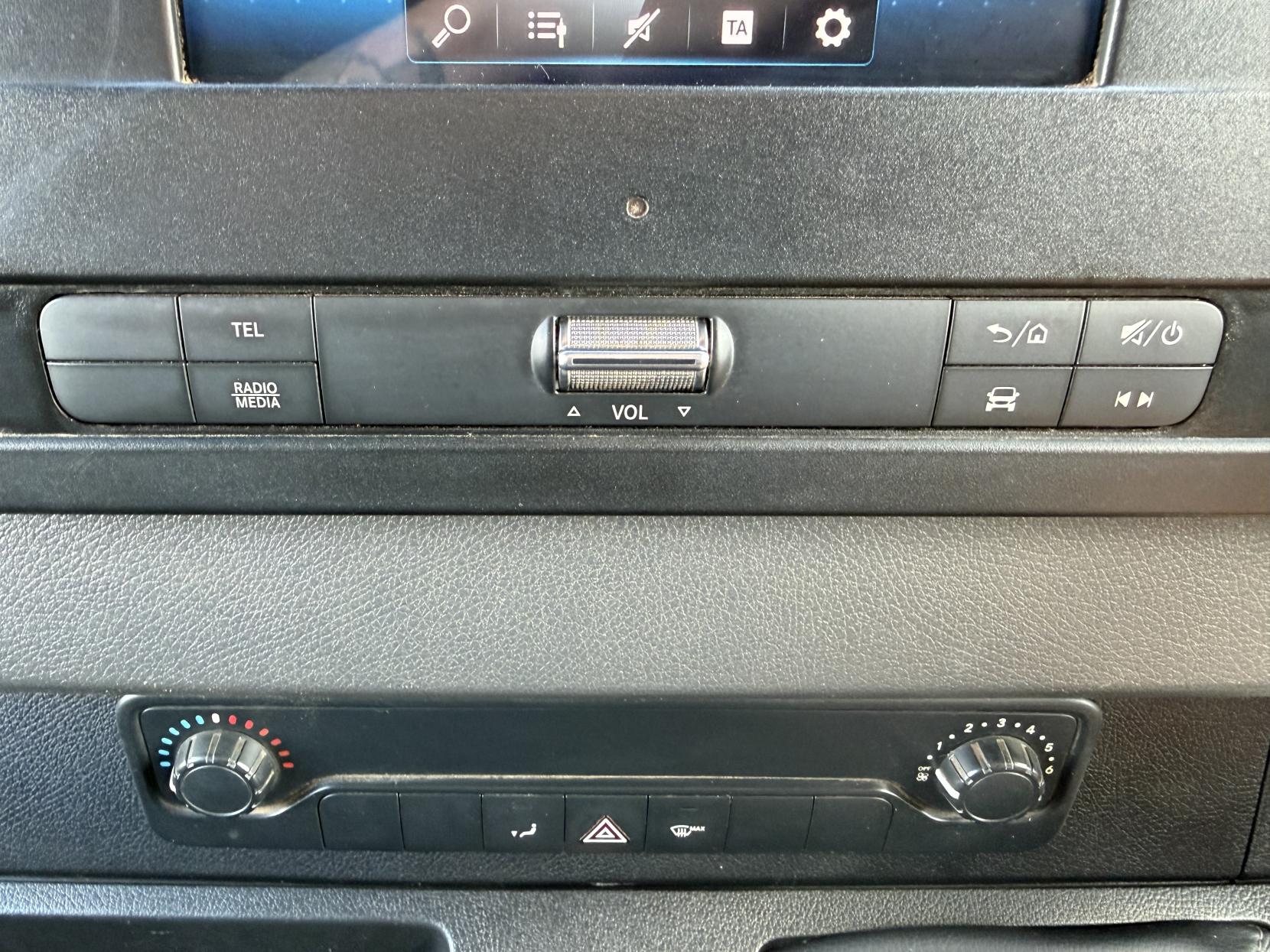 2021 Mercedes-Benz Sprinter 2.1 316 CDI Progressive Panel Van 5dr Diesel Manual RWD L2 H2 Euro 6 (s/s) (163 ps) - Thumbnail 28