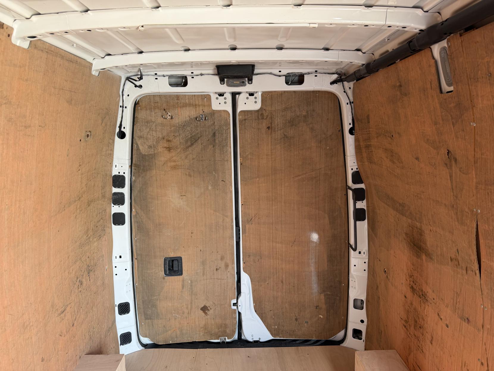 2021 Mercedes-Benz Sprinter 2.1 316 CDI Progressive Panel Van 5dr Diesel Manual RWD L2 H2 Euro 6 (s/s) (163 ps) - Thumbnail 32