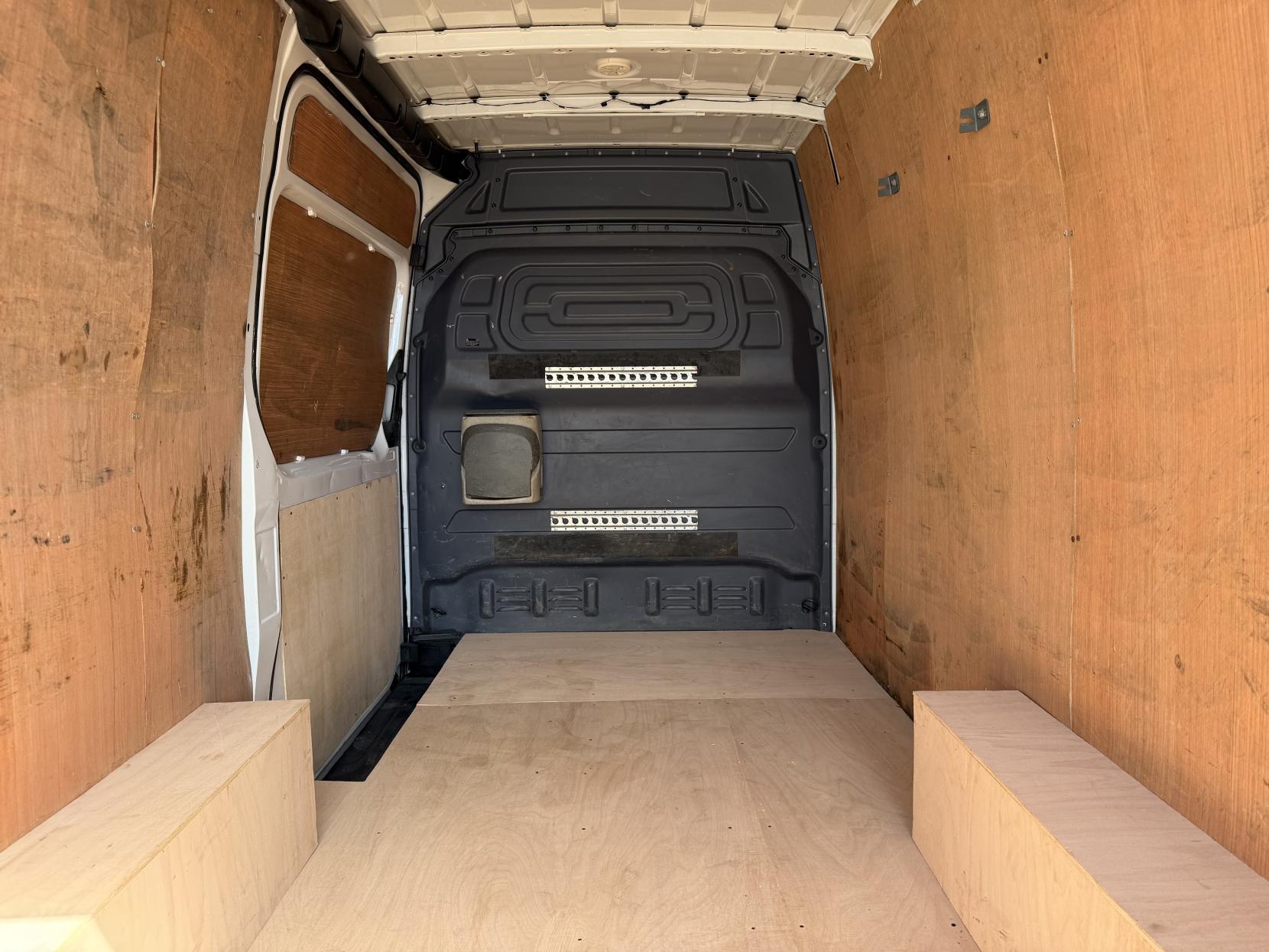 2021 Mercedes-Benz Sprinter 2.1 316 CDI Progressive Panel Van 5dr Diesel Manual RWD L2 H2 Euro 6 (s/s) (163 ps) - Thumbnail 39