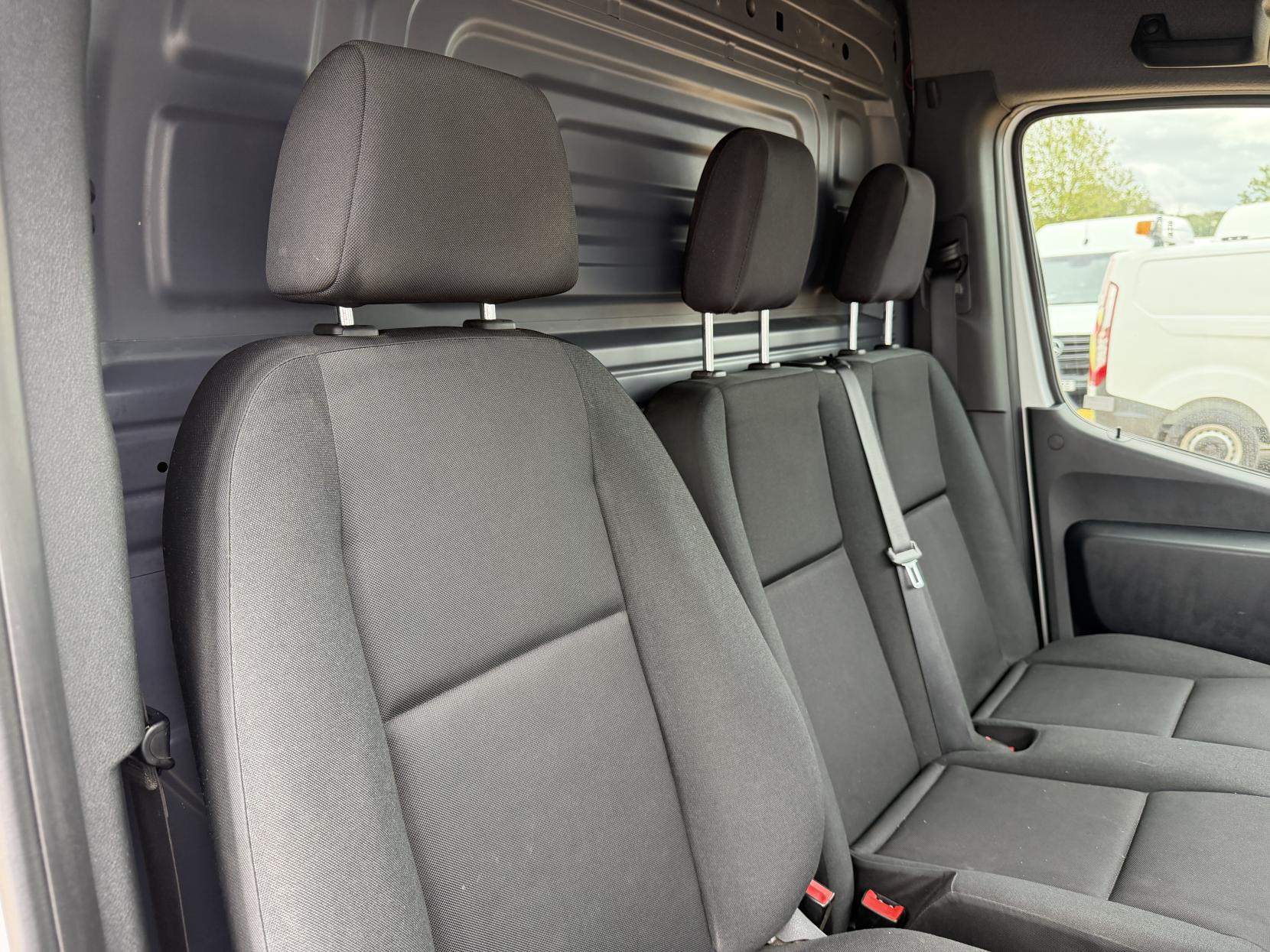 2019 Mercedes-Benz Sprinter 2.1 314 CDI Panel Van 5dr Diesel Manual RWD L2 H2 Euro 6 (143 ps) - Thumbnail 14
