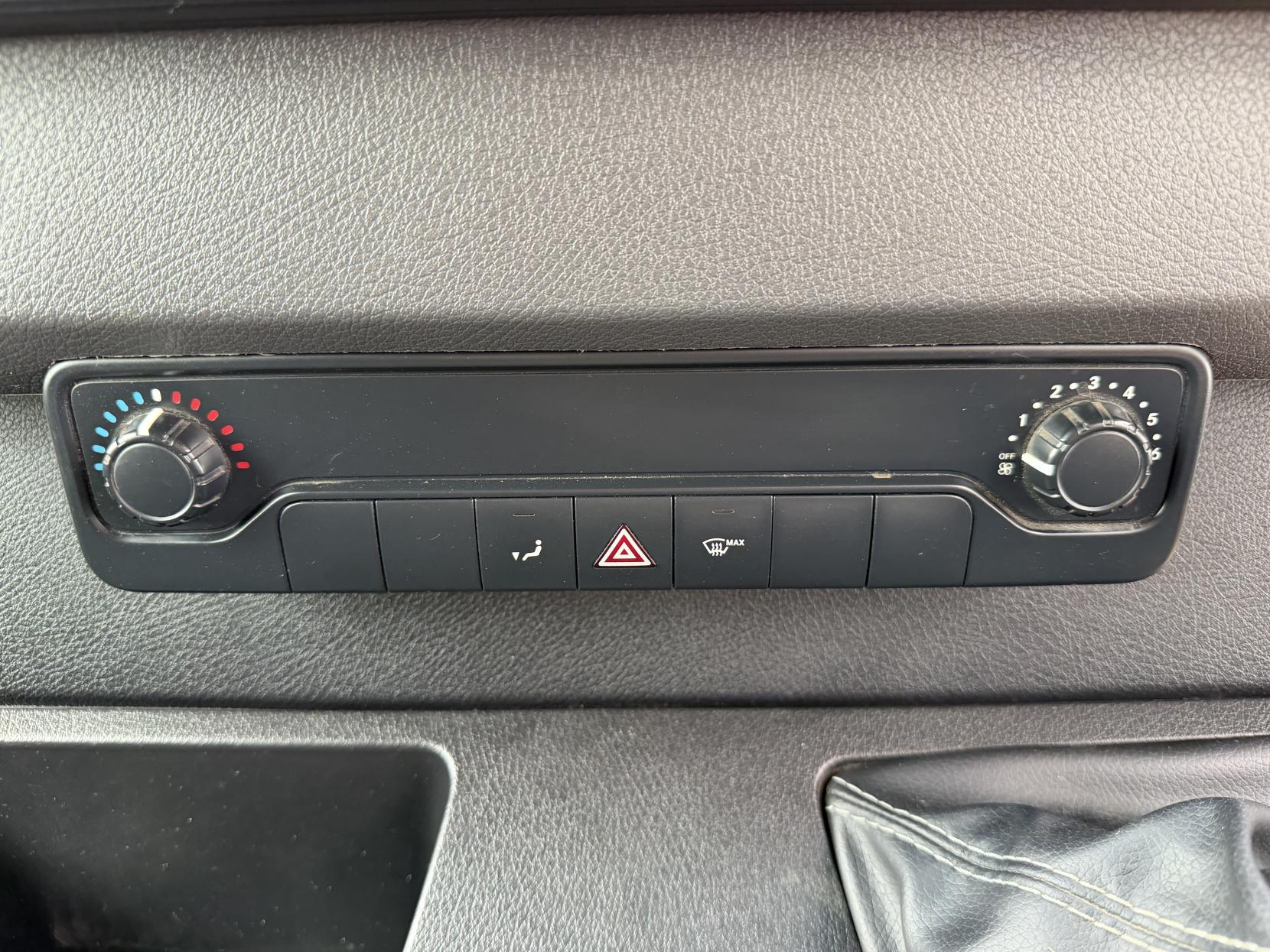 2019 Mercedes-Benz Sprinter 2.1 314 CDI Panel Van 5dr Diesel Manual RWD L2 H2 Euro 6 (143 ps) - Thumbnail 21
