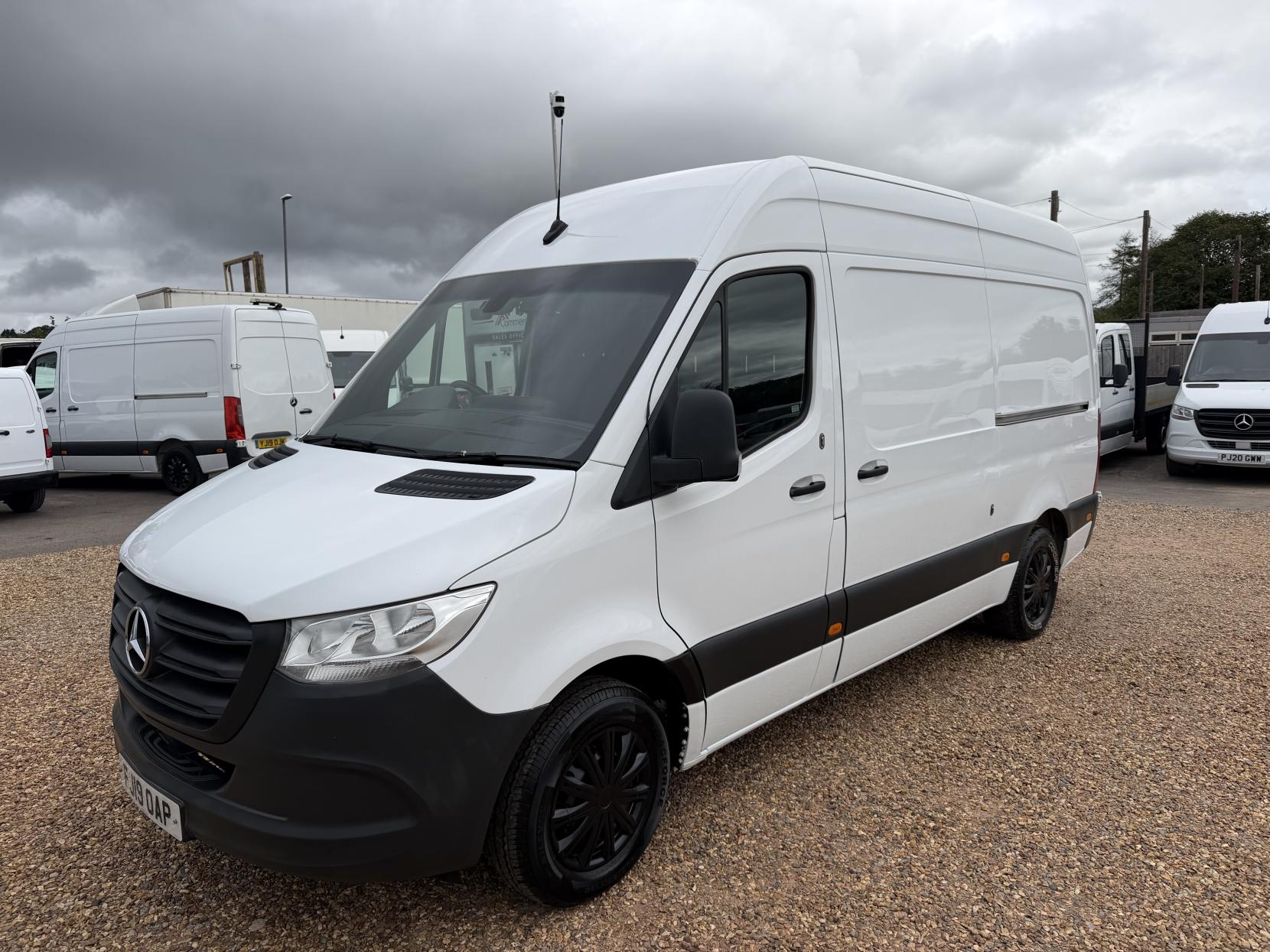 2019 Mercedes-Benz Sprinter 2.1 314 CDI Panel Van 5dr Diesel Manual RWD L2 H2 Euro 6 (143 ps) - Thumbnail 6