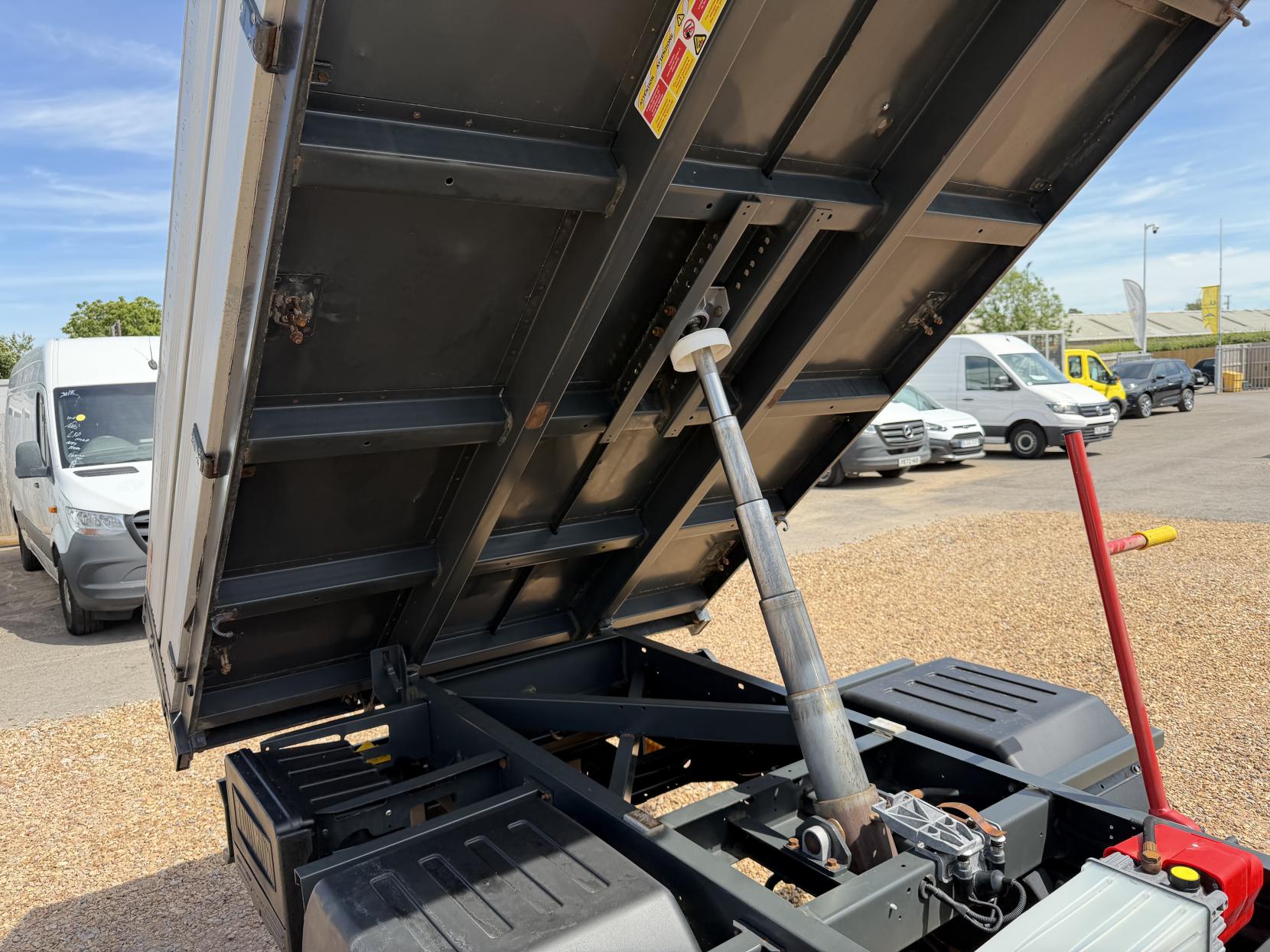 2019 Nissan NT400 Cabstar 3.0 dCi 35.13 Tipper 2dr Diesel Manual L1 Euro 6 (130 ps) - Thumbnail 29