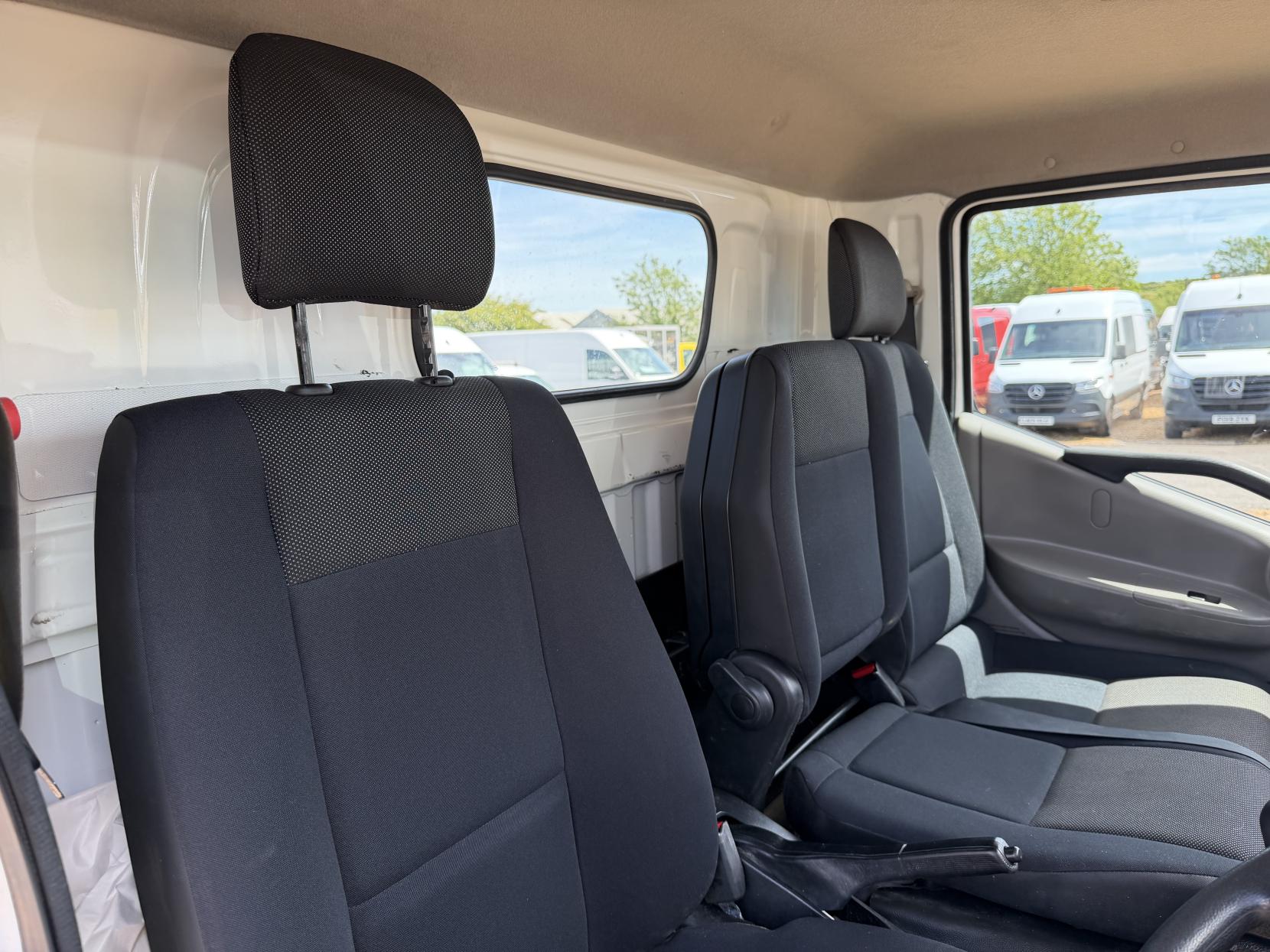 2019 Nissan NT400 Cabstar 3.0 dCi 35.13 Tipper 2dr Diesel Manual L1 Euro 6 (130 ps) - Thumbnail 14